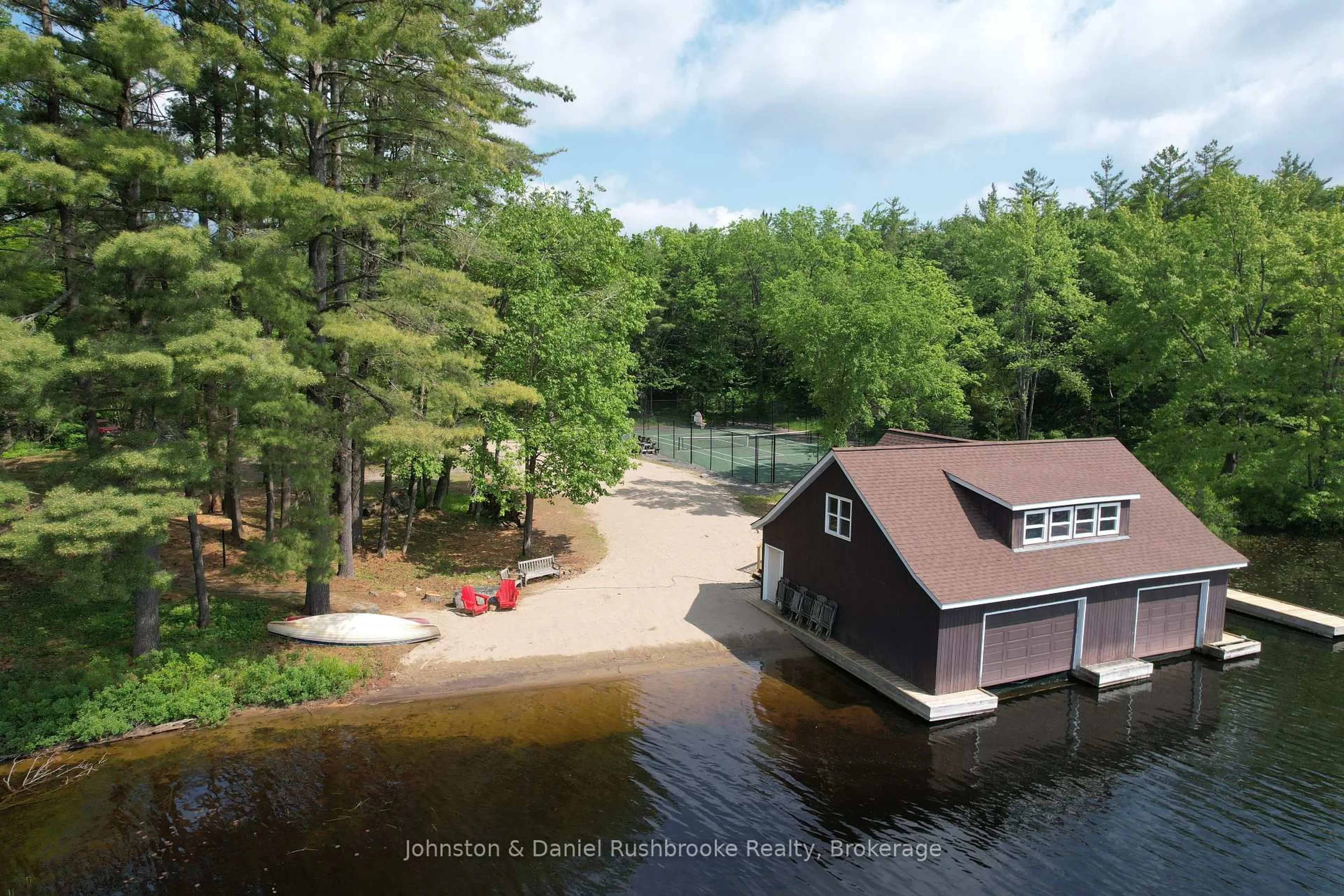 A pic from outside/outdoor area/front of a property/back of a property/a pic from drone, water/lake/river/ocean view for 1875 N Muldrew Lake Rd, Gravenhurst Ontario P1P 1R2