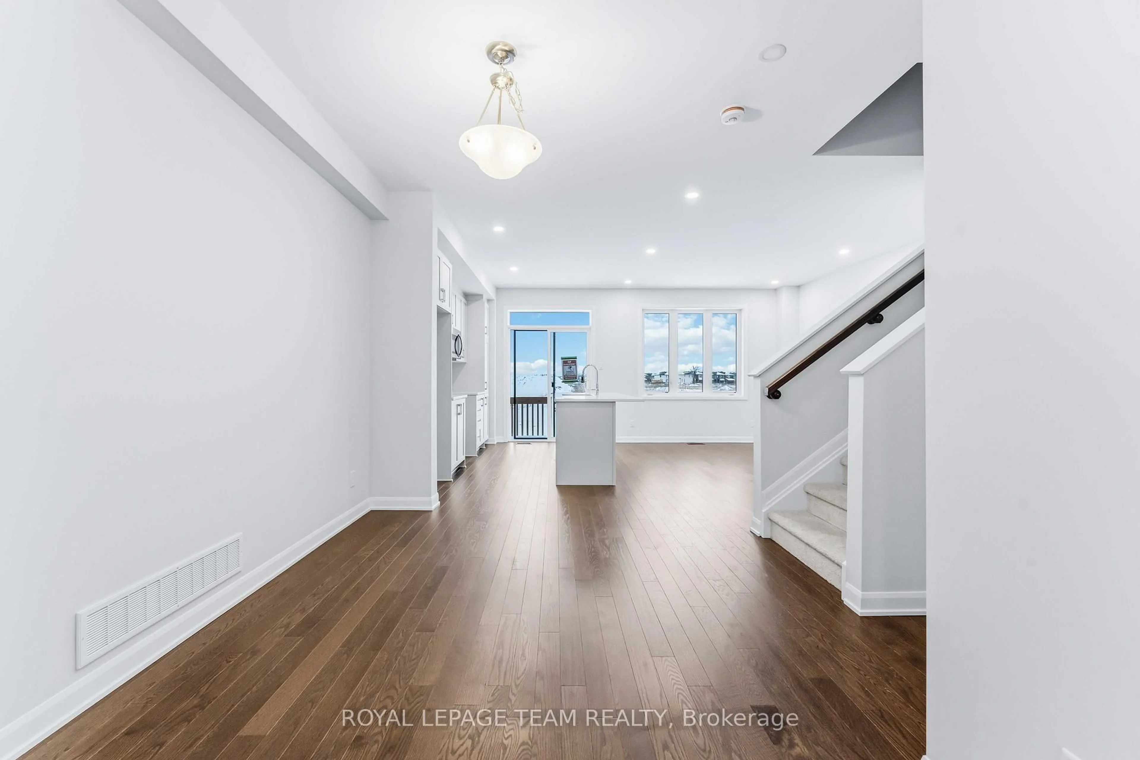 Unknown for 742 Fairline Row, Kanata Ontario K2V 0V7