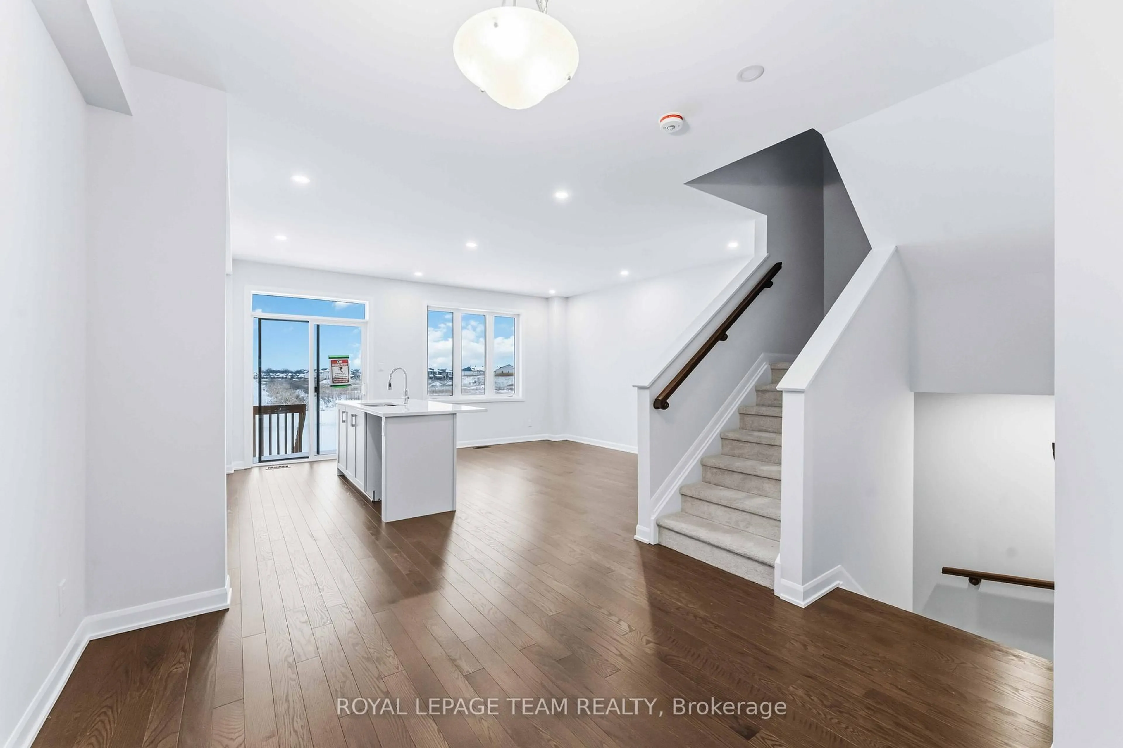 Unknown for 742 Fairline Row, Kanata Ontario K2V 0V7