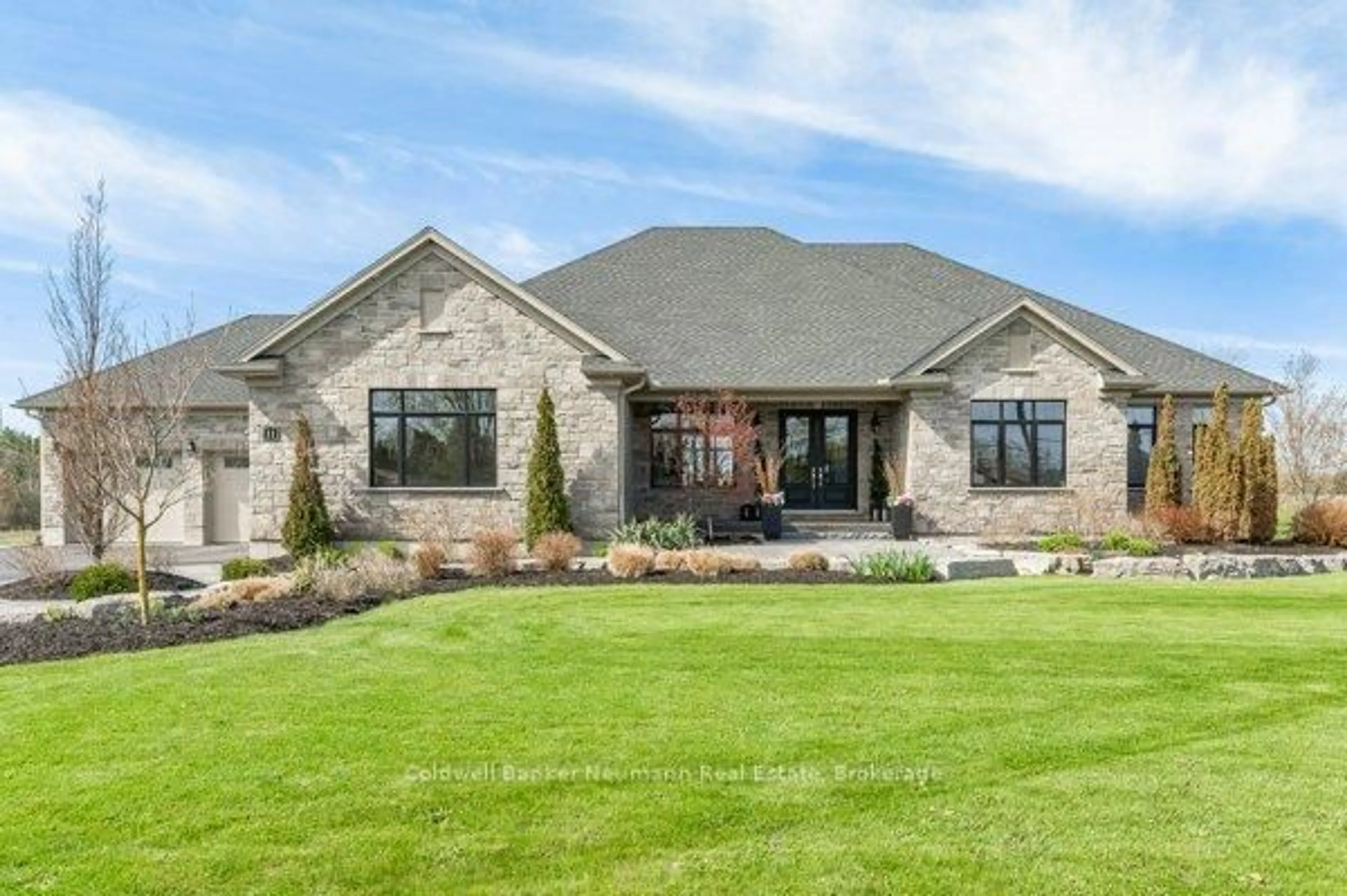 Home with brick exterior material, unknown for 11 Hartfield Dr, Guelph/Eramosa Ontario N1H 6J2
