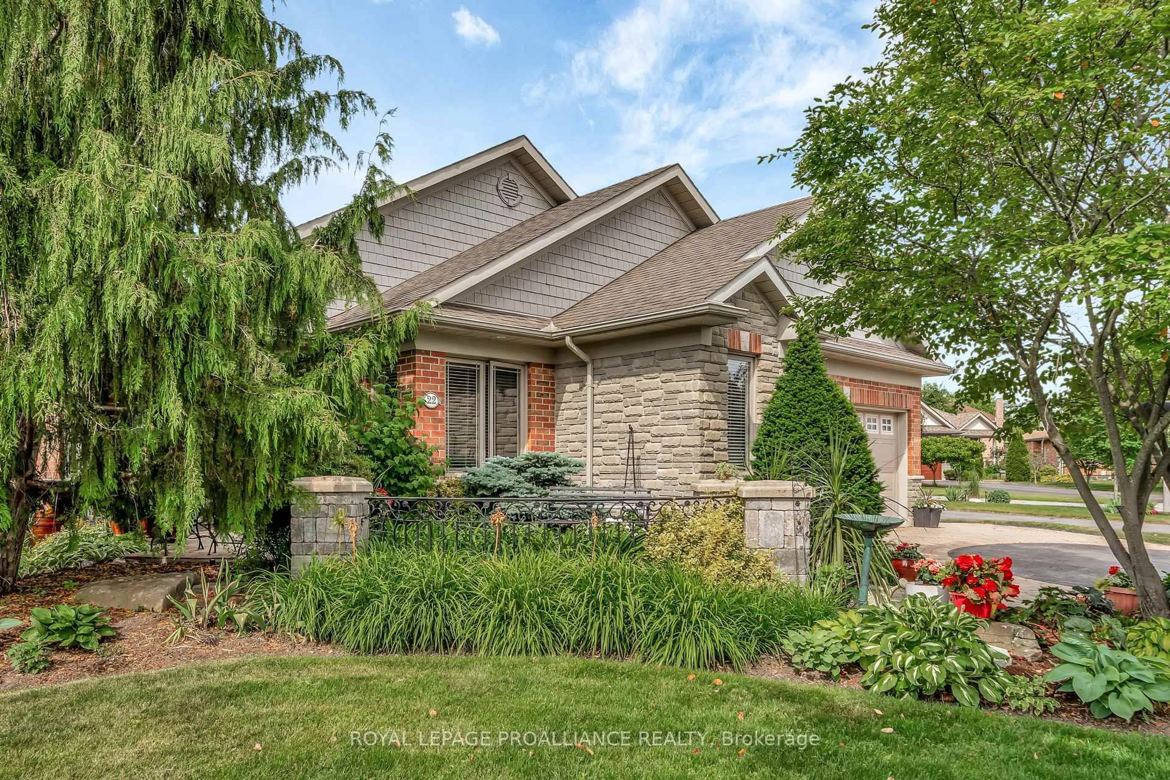 Home with brick exterior material, street for 22 Trillium Crt, Belleville Ontario K8P 5M5