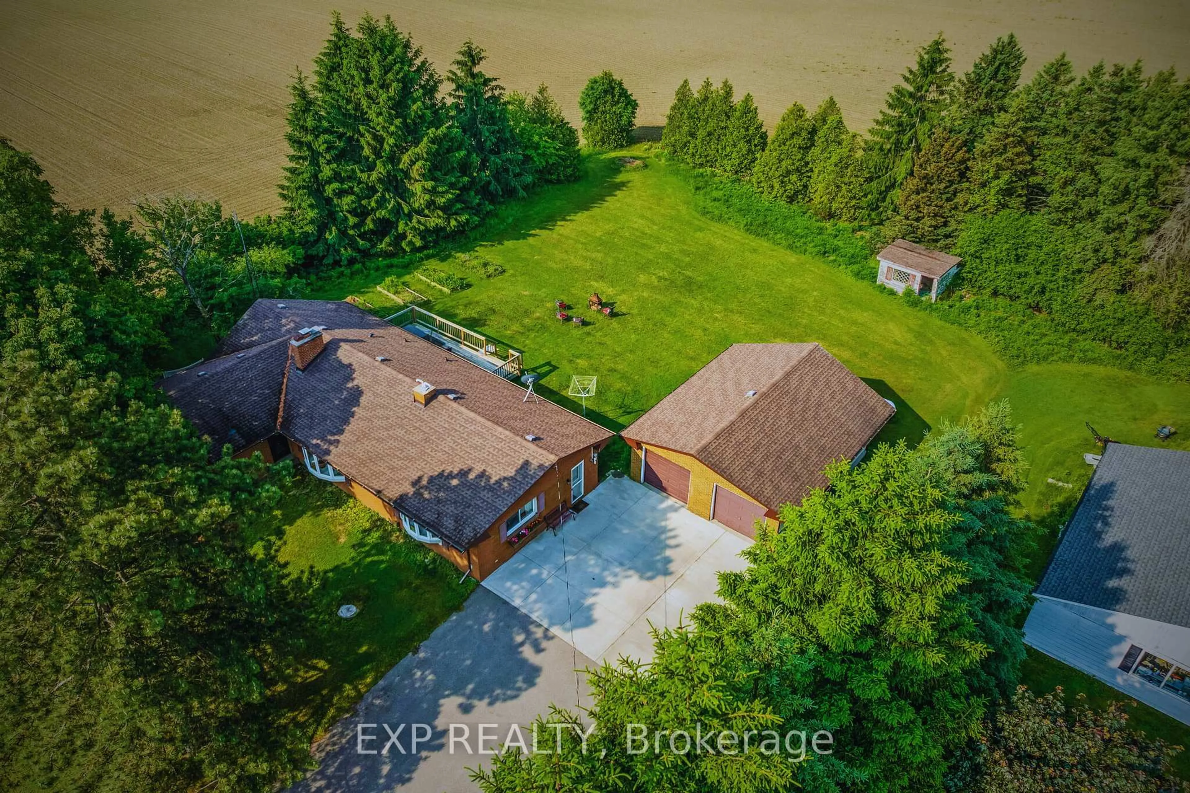 A pic from outside/outdoor area/front of a property/back of a property/a pic from drone, water/lake/river/ocean view for 858 trinity Rd, Hamilton Ontario L0R 1R0
