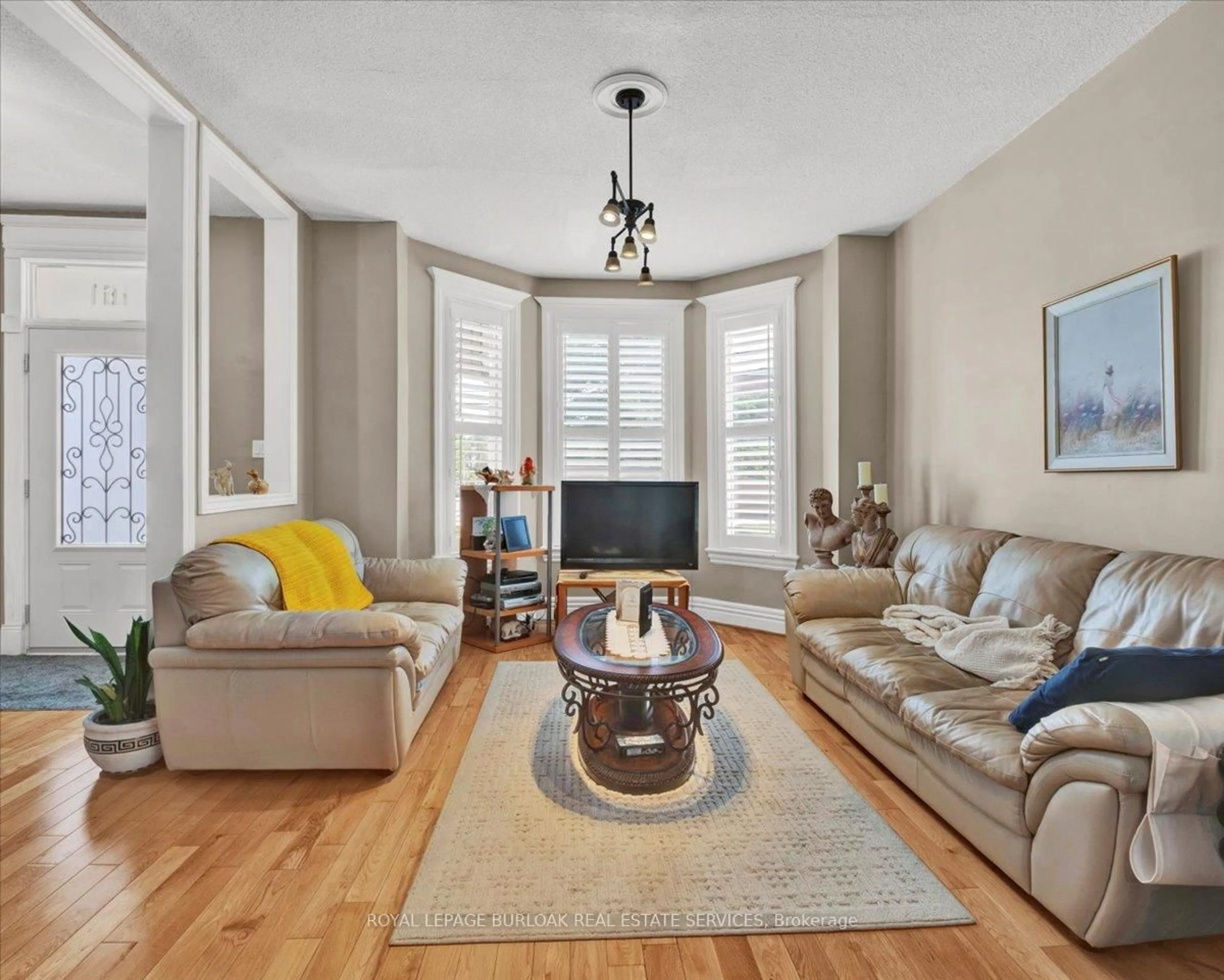 Living room with furniture, unknown for 161 Wentworth St, Hamilton Ontario L8L 5V6