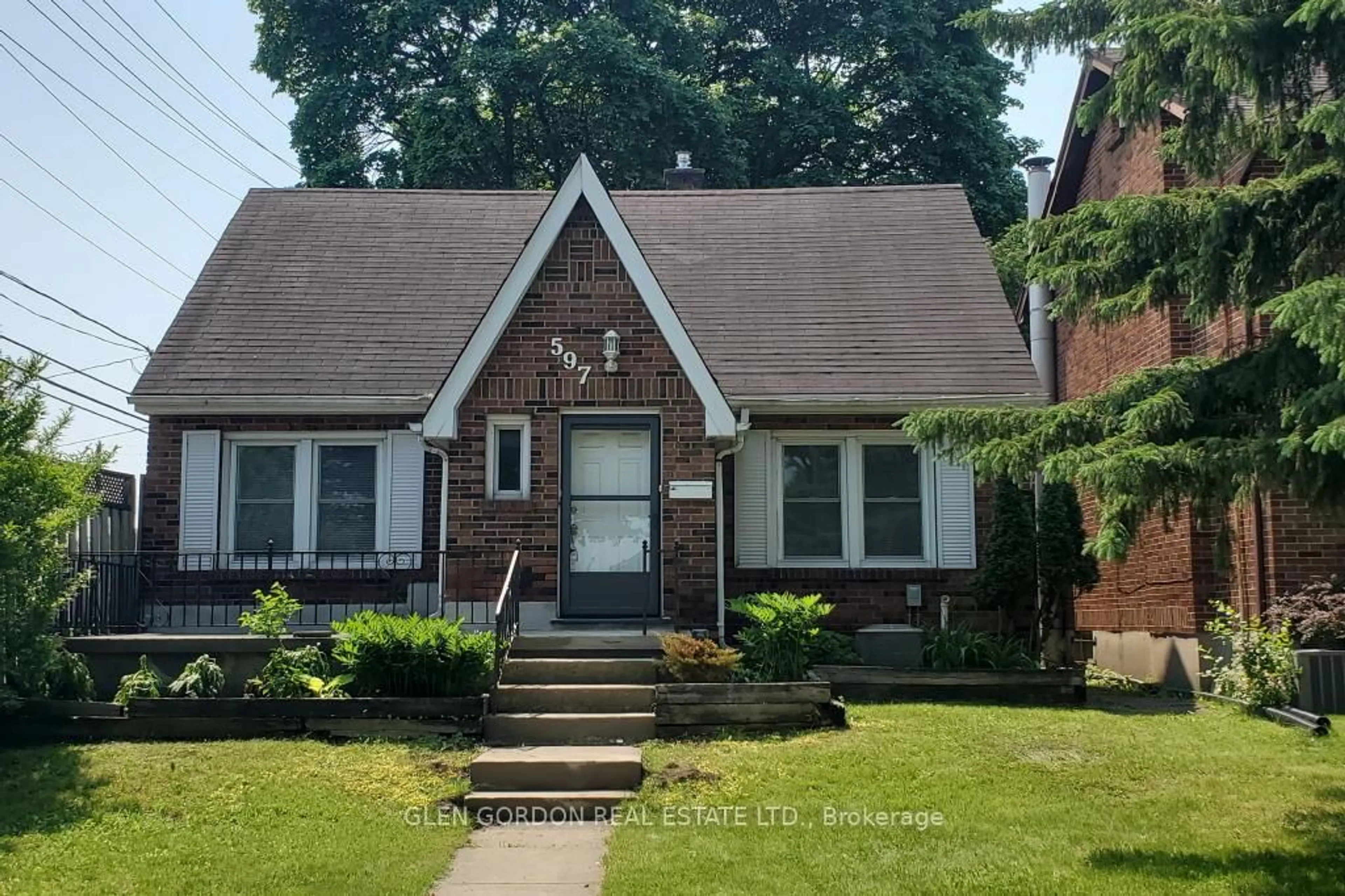 Home with brick exterior material, street for 597 Victoria St, London East Ontario N5Y 4B9