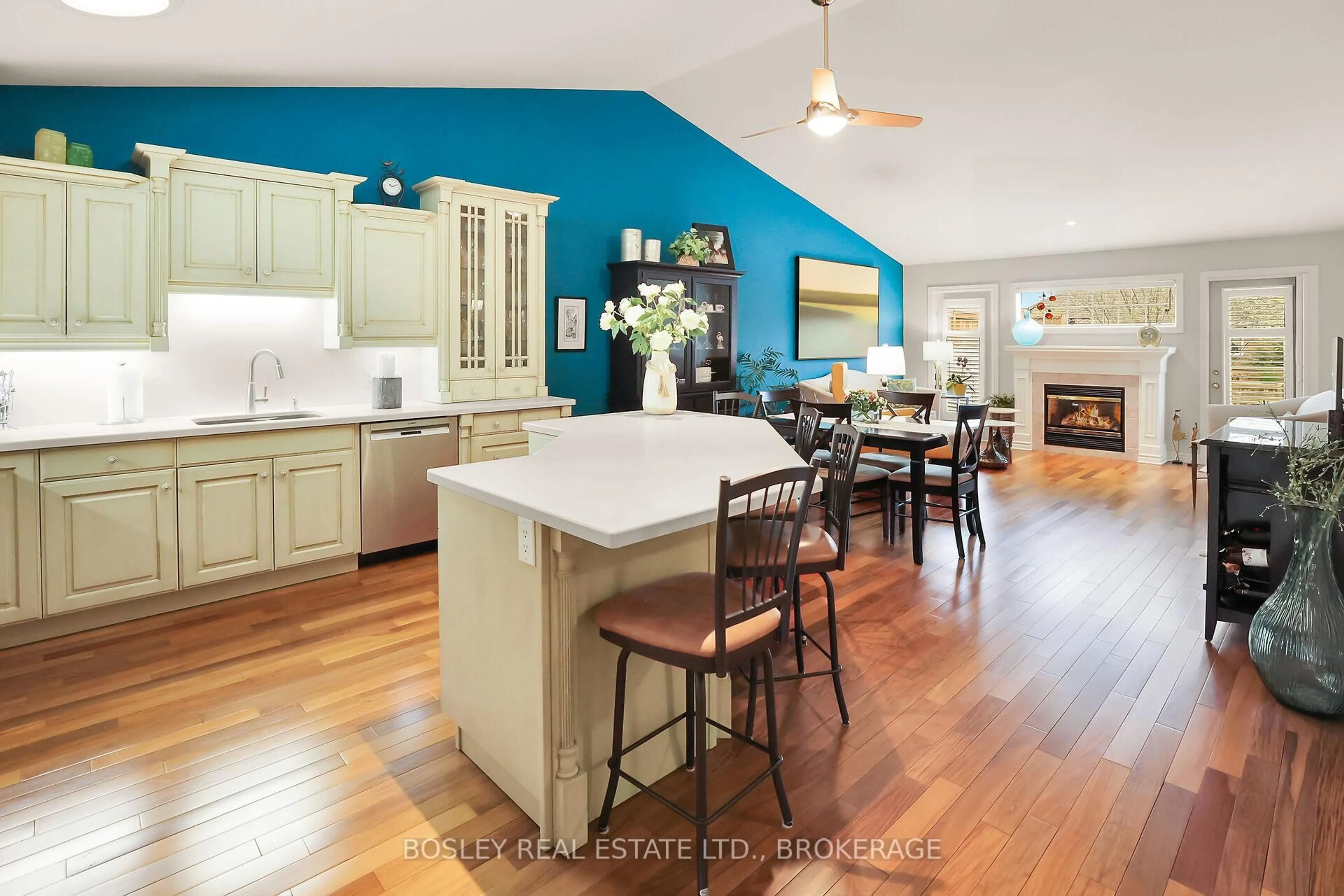 Open concept kitchen, unknown for 21 Loretta Dr #3, Niagara-on-the-Lake Ontario L0S 1T0