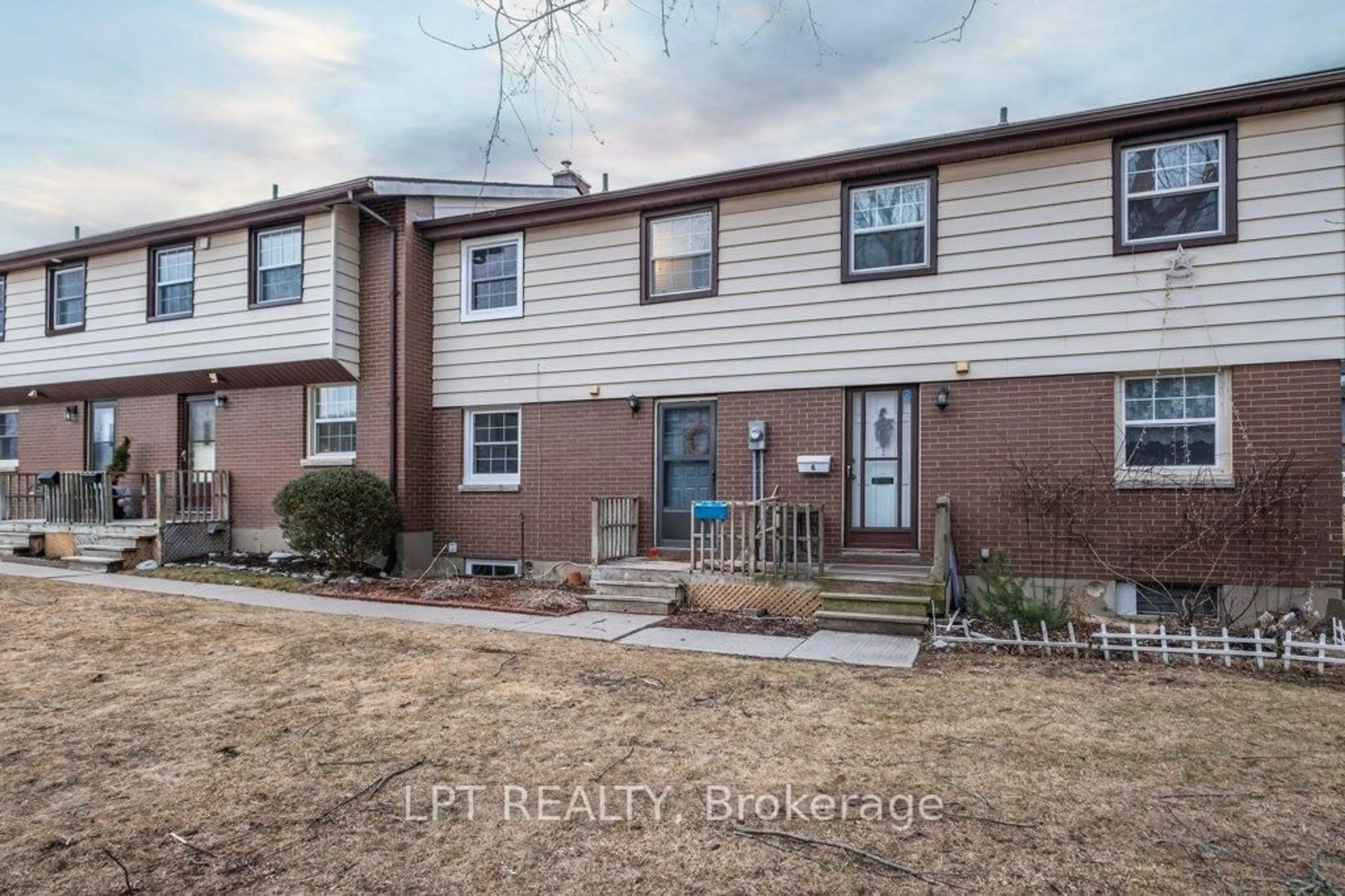 Unknown for 126 Notch Hill Rd #5, Kingston Ontario K7M 2X1