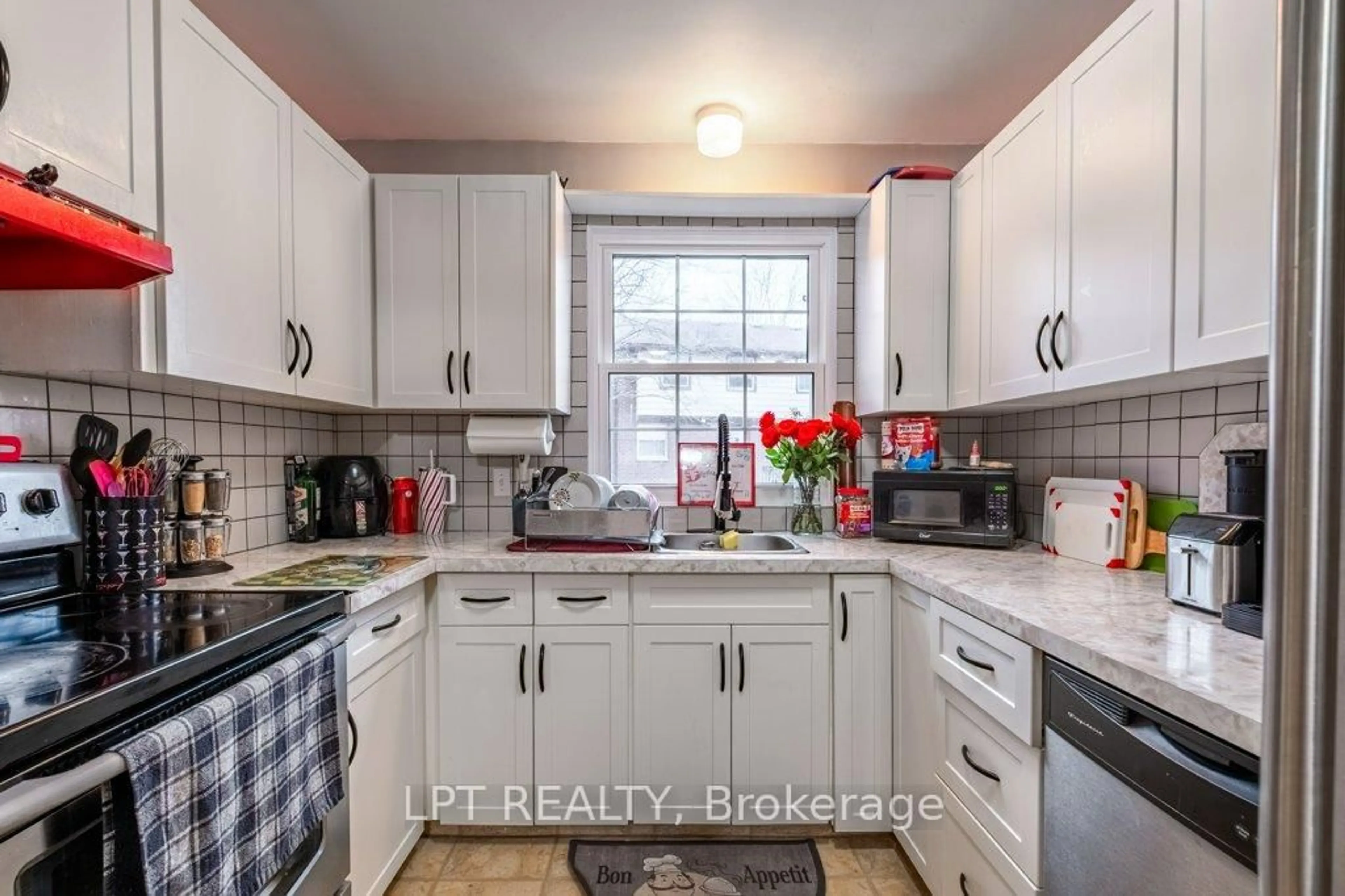 Standard kitchen, unknown for 126 Notch Hill Rd #5, Kingston Ontario K7M 2X1