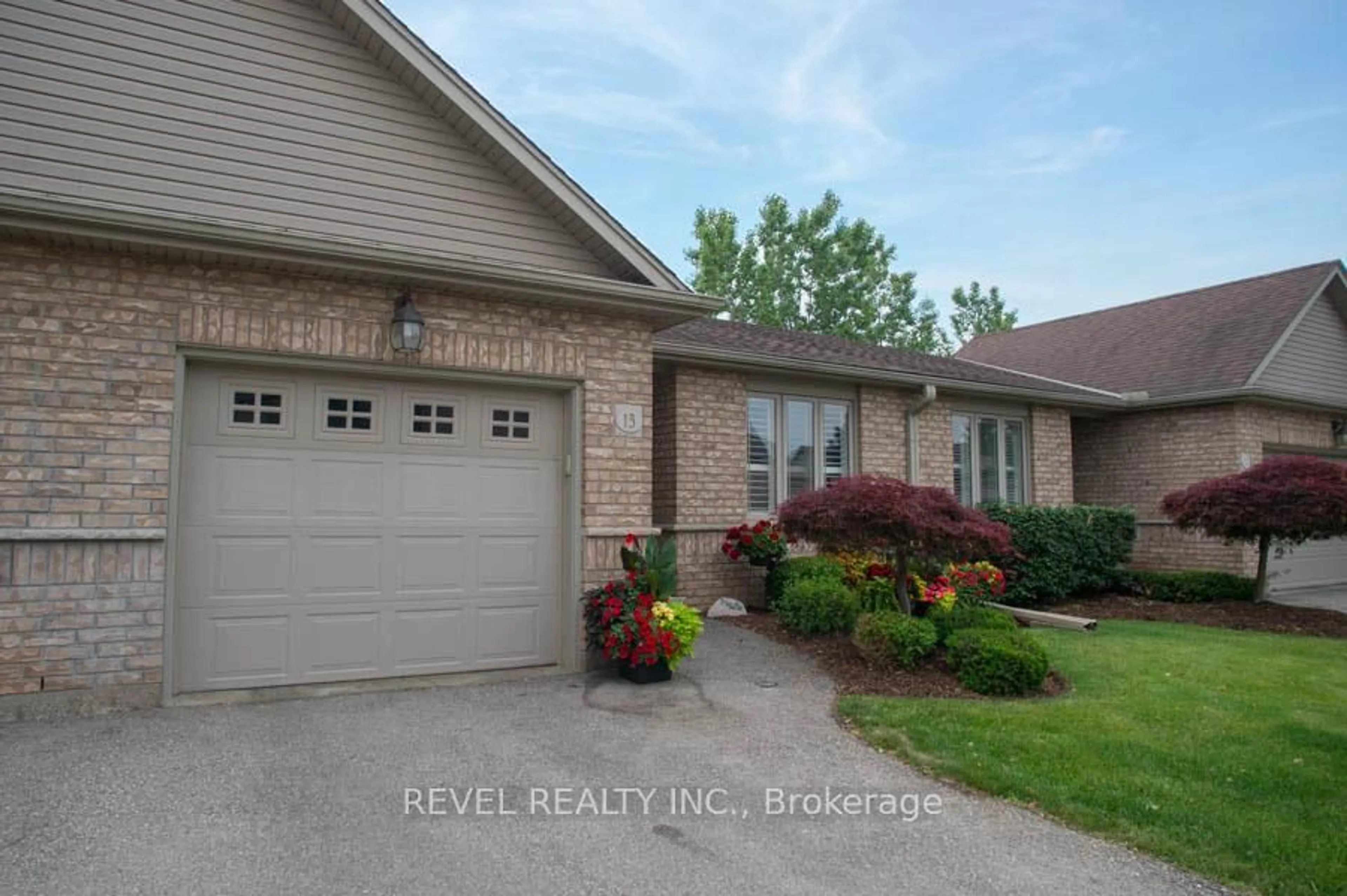 Home with brick exterior material, unknown for 601 Conklin Rd #13, Brantford Ontario N3T 6R6