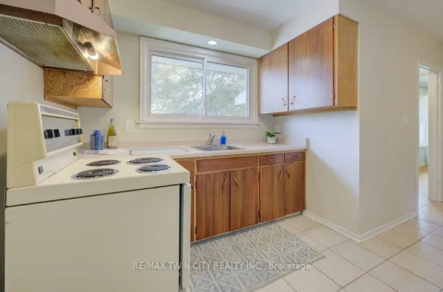 Additional property image - 496 Franklin St