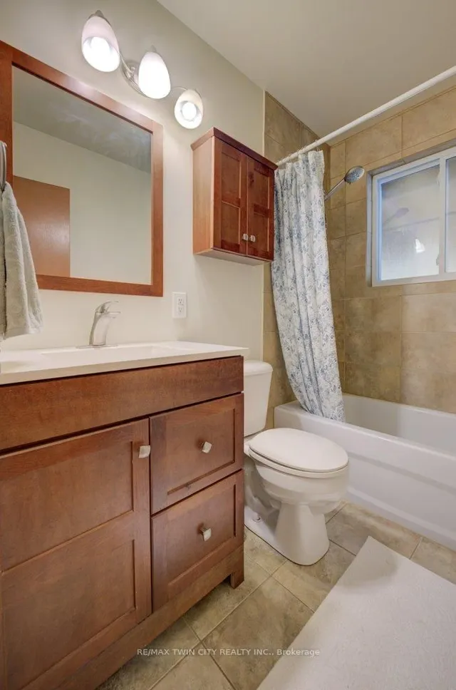Additional property image - 496 Franklin St