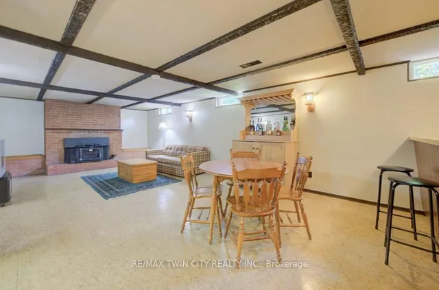 Additional property image - 496 Franklin St