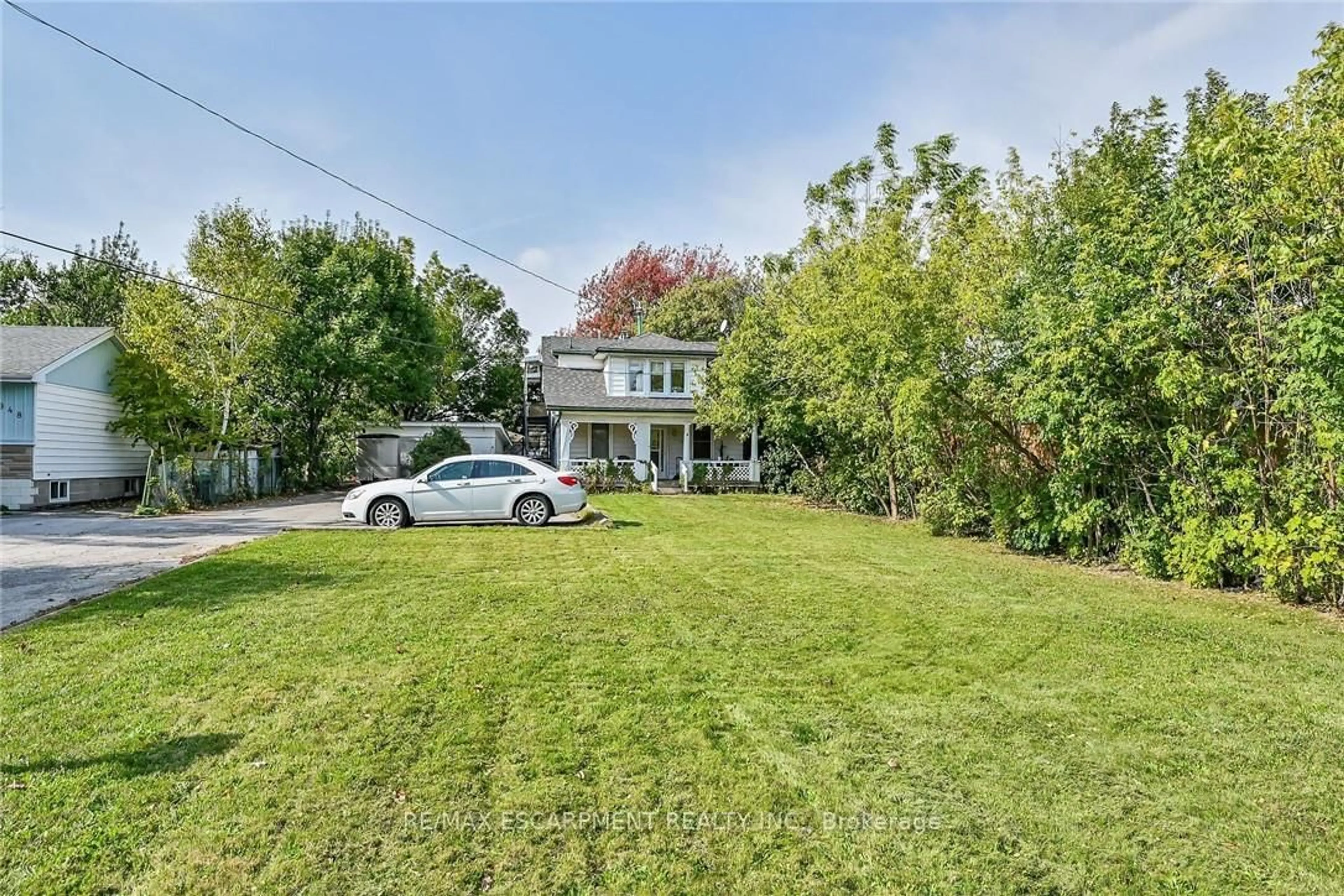 A pic from outside/outdoor area/front of a property/back of a property/a pic from drone, street for 942 UPPER GAGE Ave, Hamilton Ontario L8V 4K9