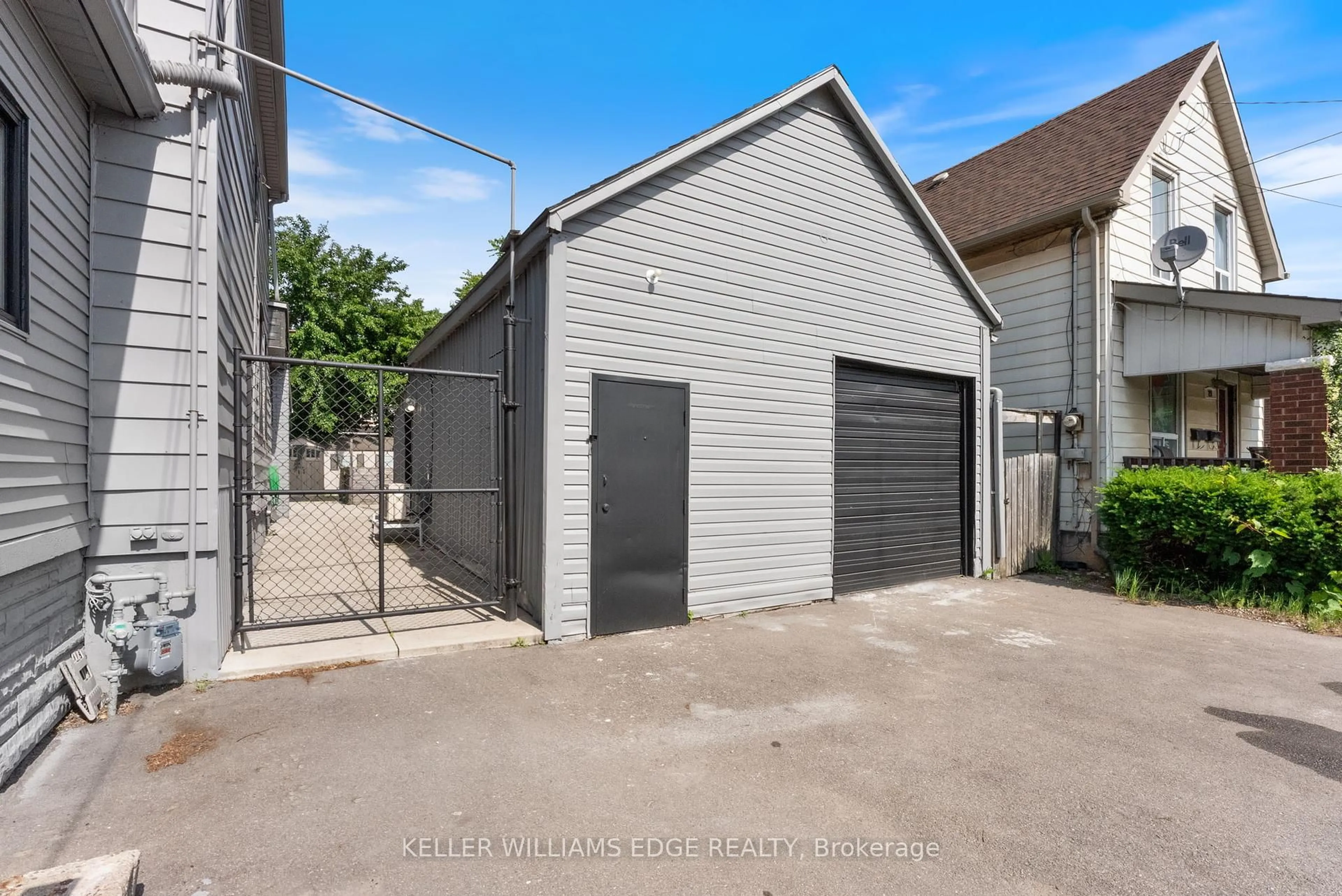 Unknown for 23 Lyndhurst St, Hamilton Ontario L8L 7G9