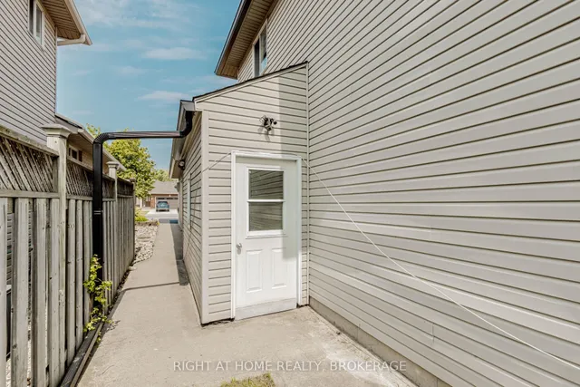 Additional image 18 of 31 Massena Dr