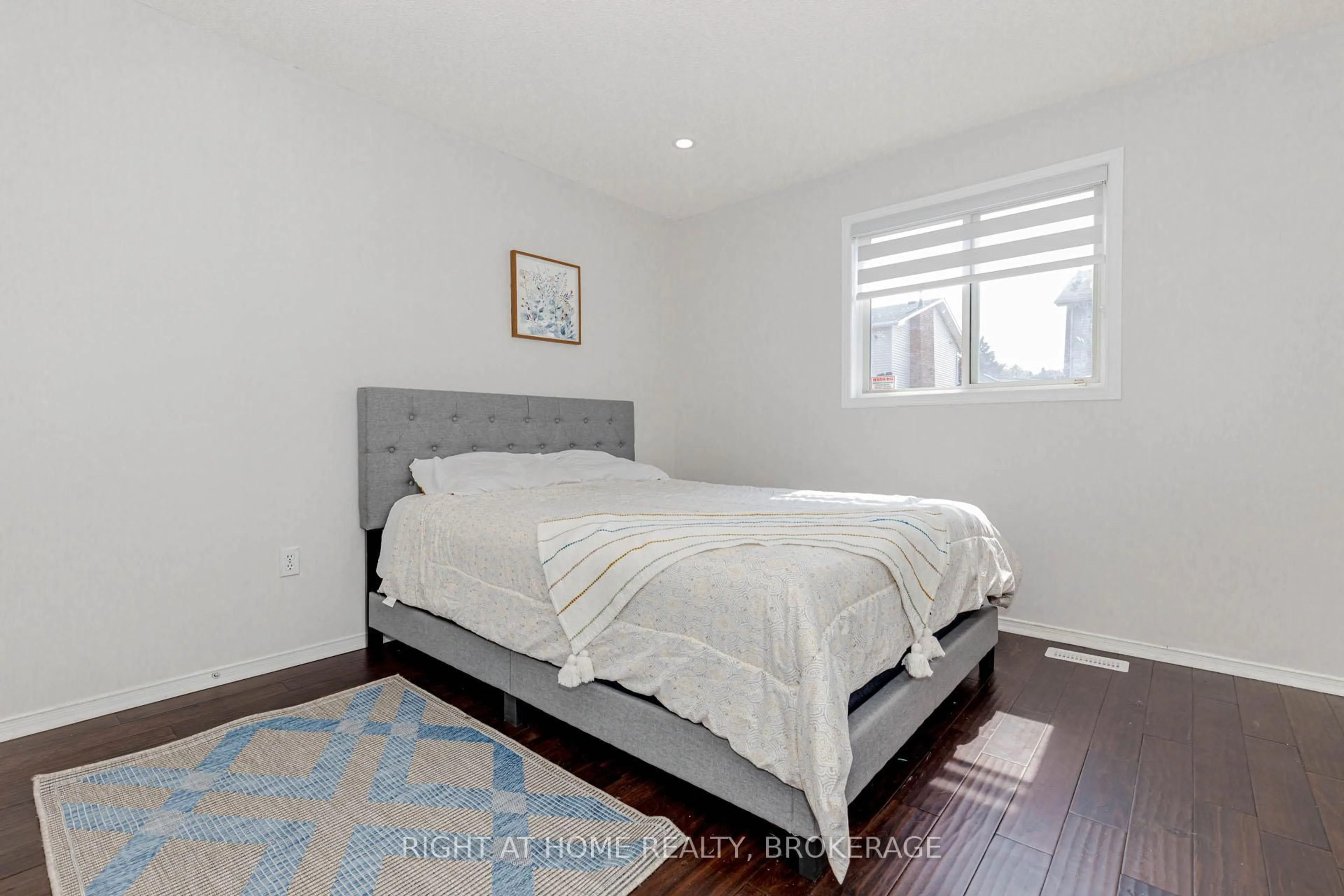 Bedroom with bed, unknown for 31 Massena Dr, Hamilton Ontario L9B 2J3
