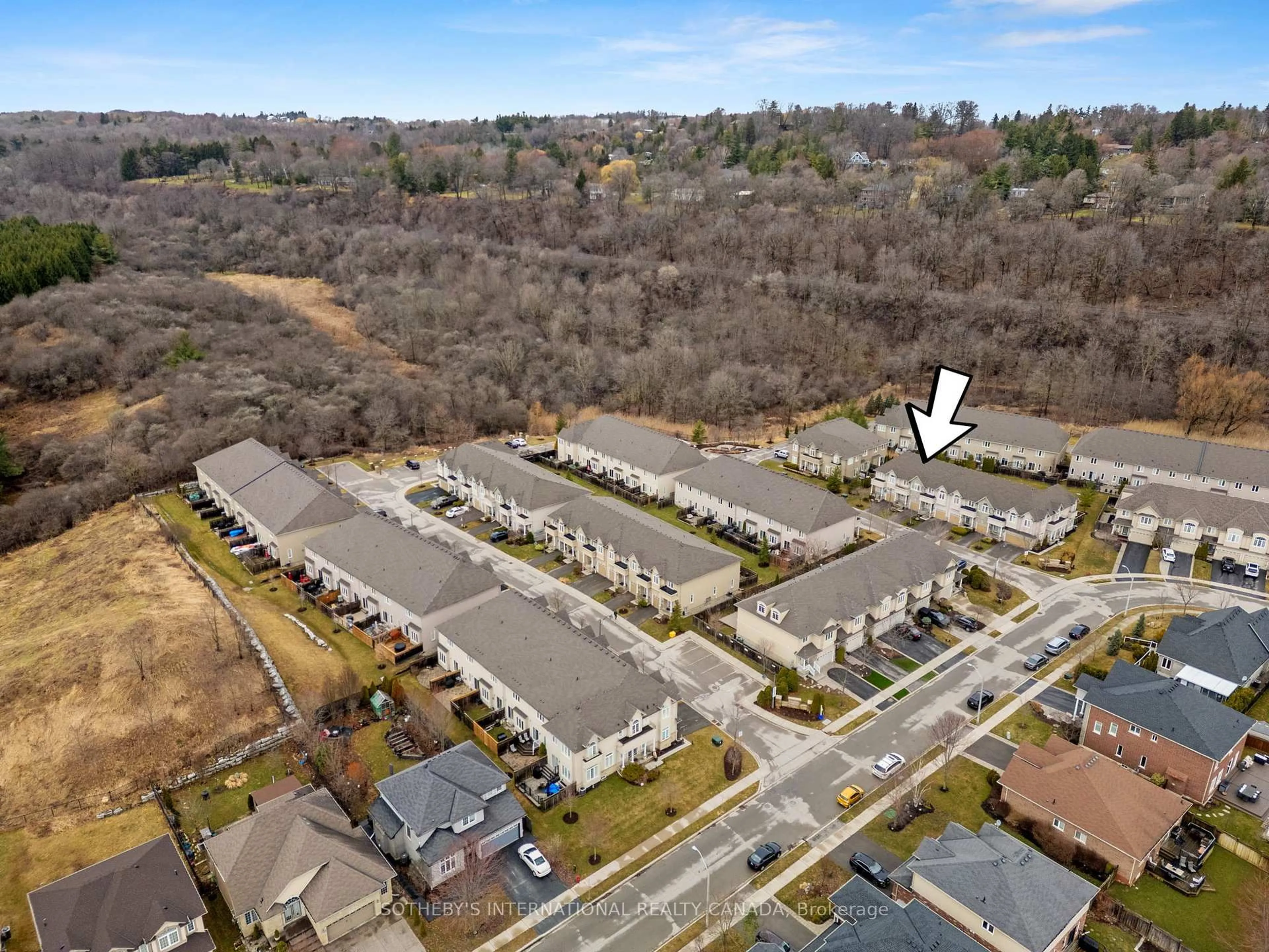 A pic from outside/outdoor area/front of a property/back of a property/a pic from drone, unknown for 93 Forest Valley Cres, Hamilton Ontario L9H 0A7
