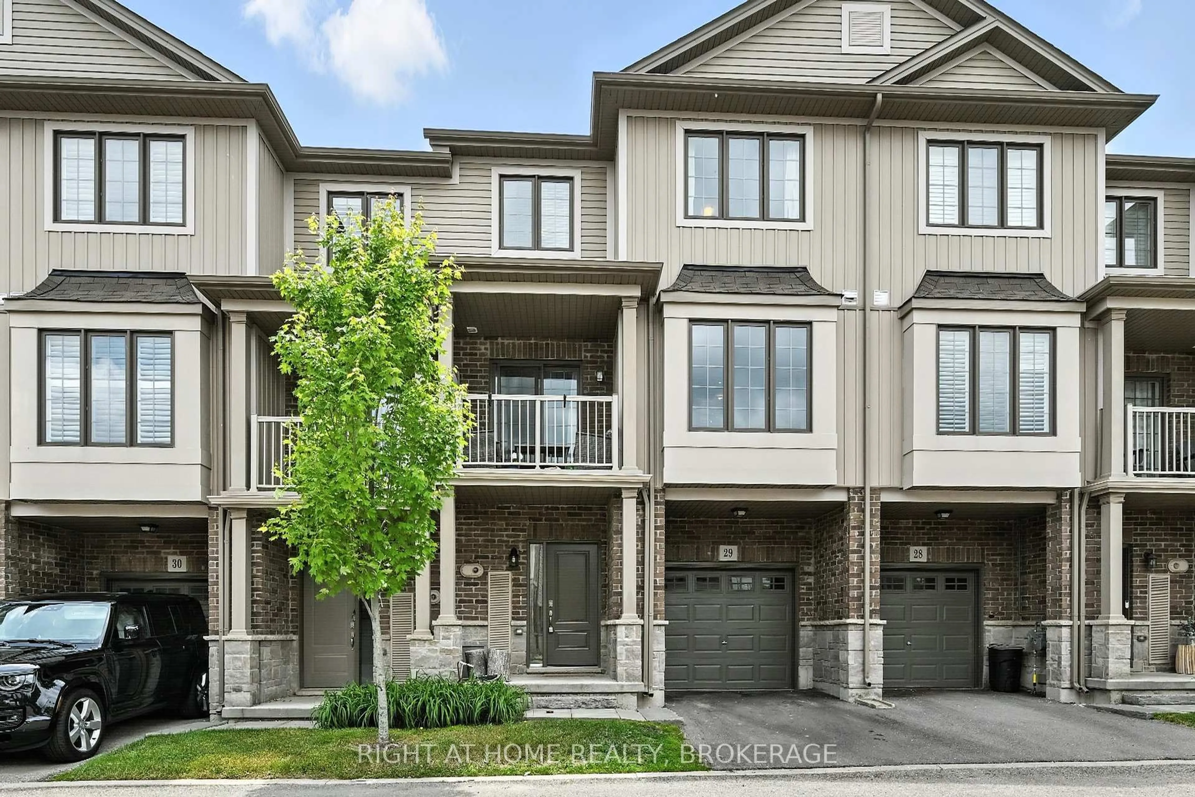 Unknown for 377 GLANCASTER Rd #29, Hamilton Ontario L9G 0G4