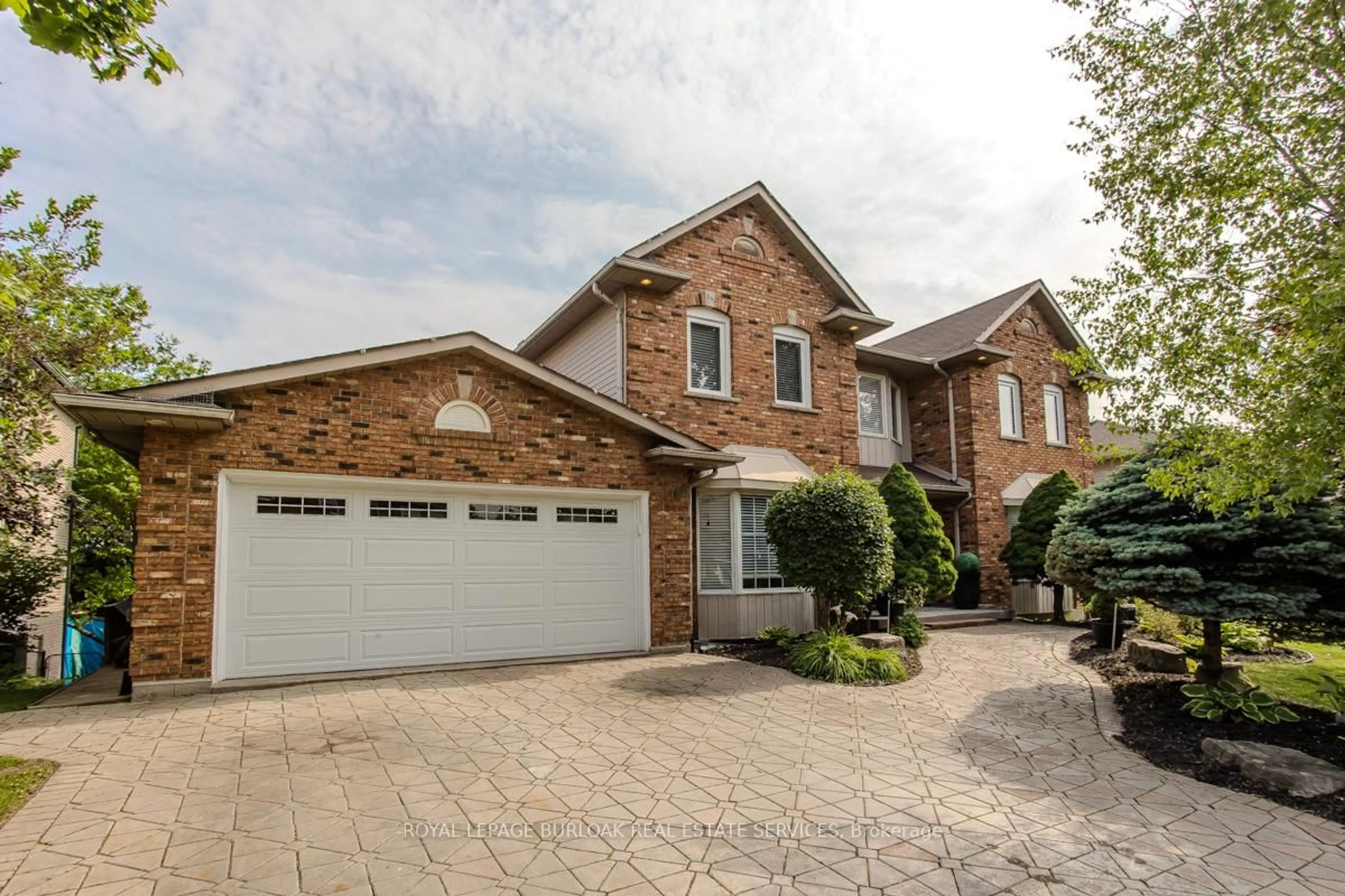 Home with brick exterior material, street for 168 Bluebell Cres, Hamilton Ontario L9K 1E7