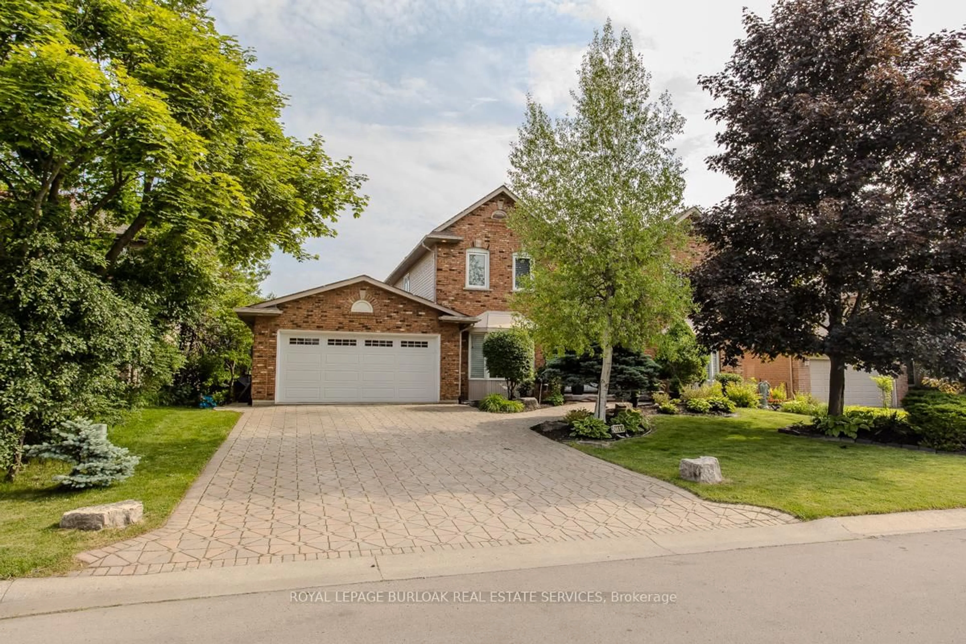 Home with brick exterior material, street for 168 Bluebell Cres, Hamilton Ontario L9K 1E7