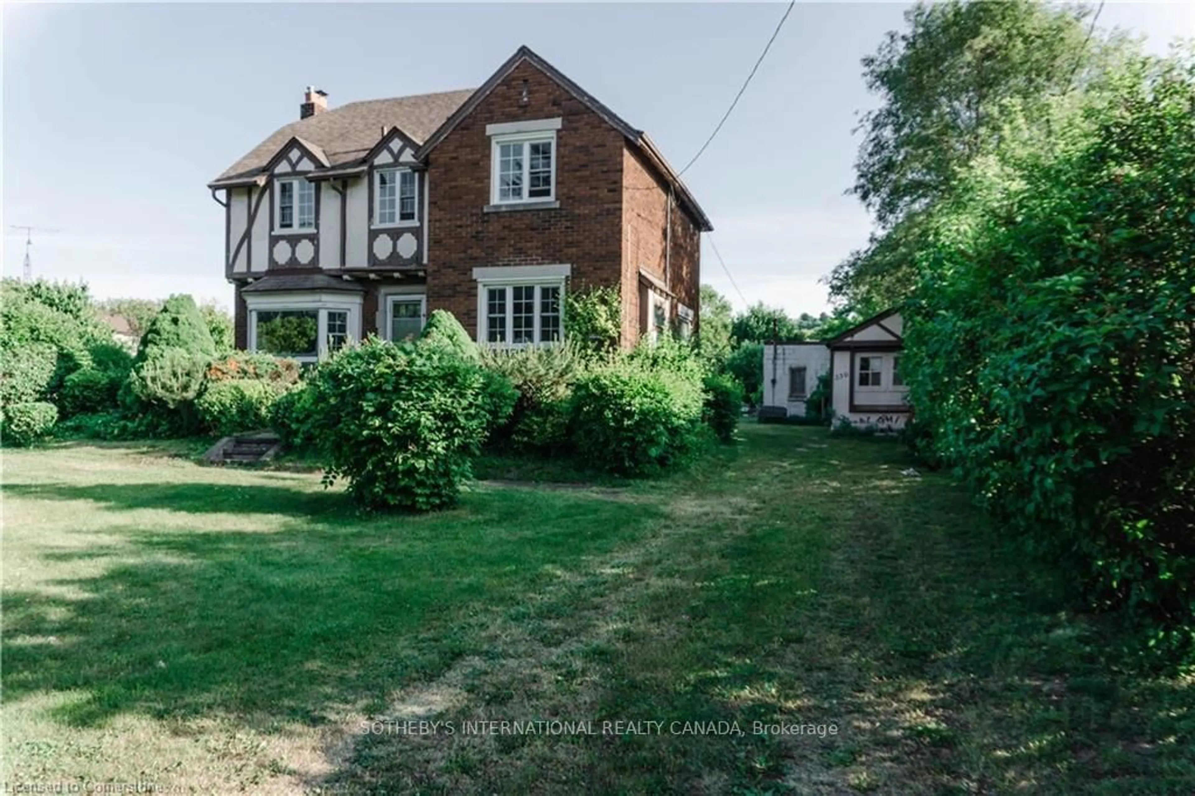 A pic from outside/outdoor area/front of a property/back of a property/a pic from drone, street for 356 King St, Hamilton Ontario L8G 1M4