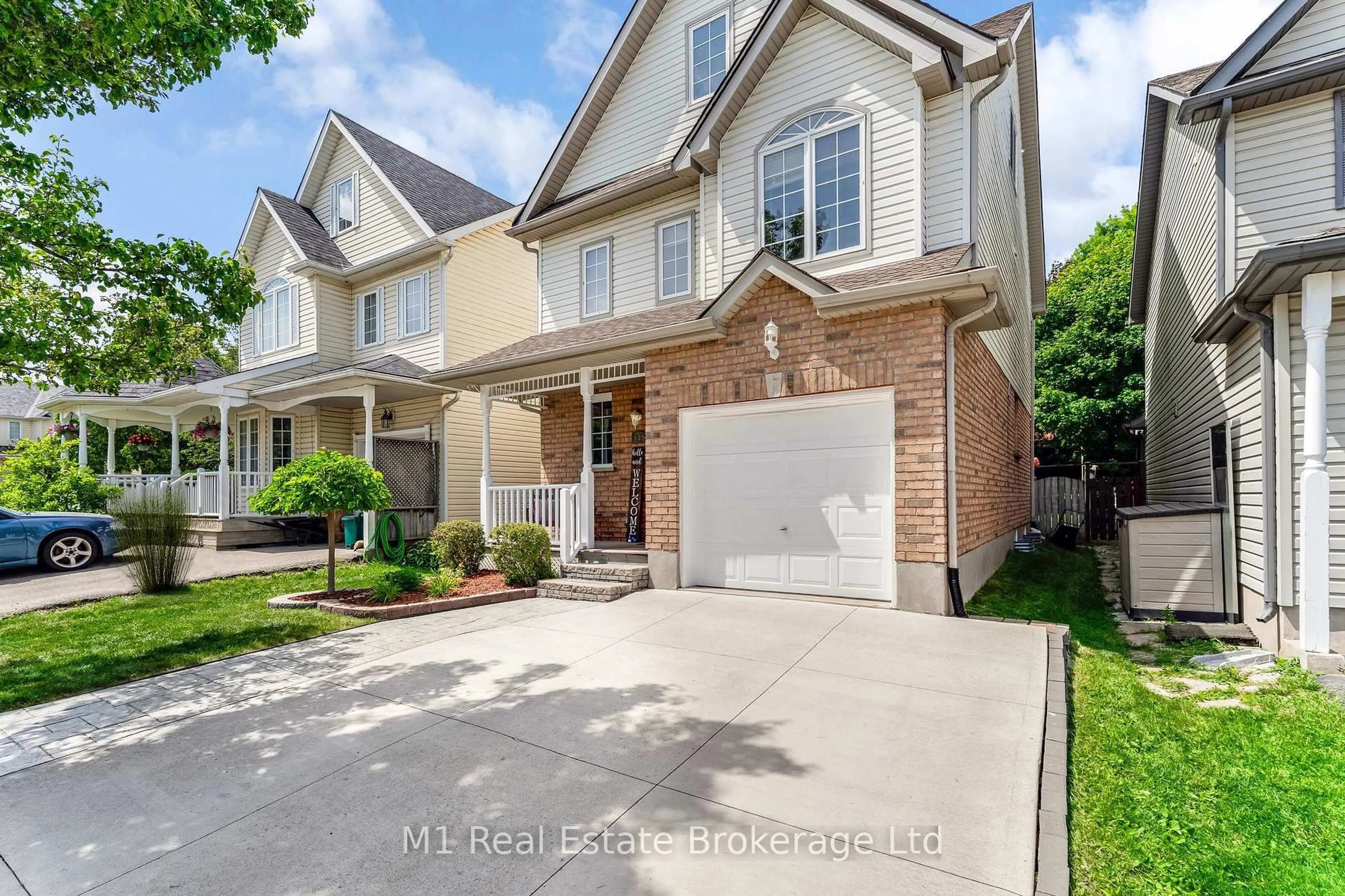 Home with brick exterior material, street for 125 Marcy Cres, Cambridge Ontario N3C 4H6