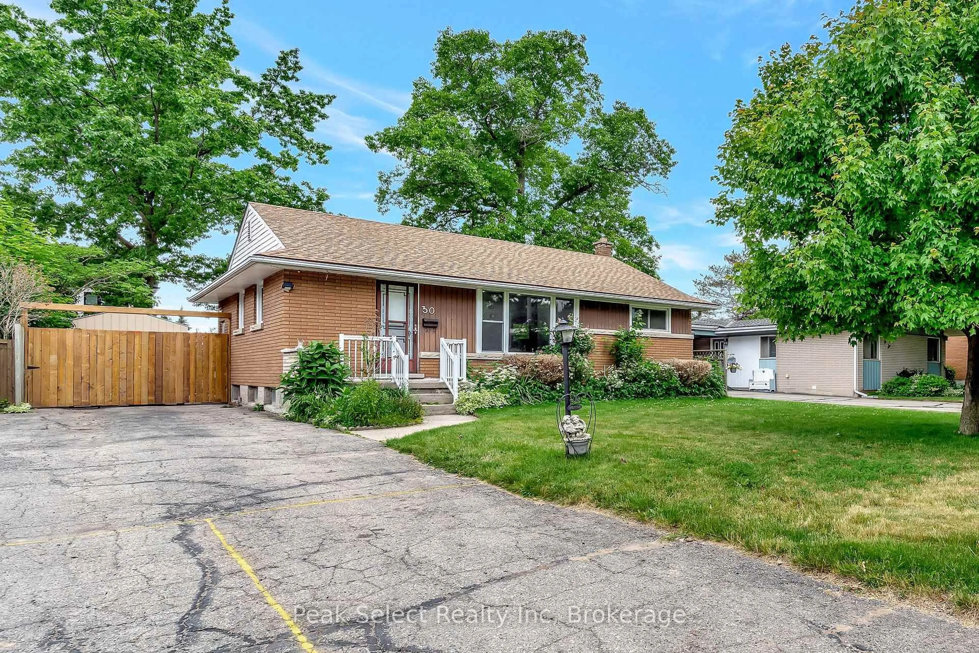 Home with brick exterior material, street for 30 Radford Ave, Cambridge Ontario N1R 5L7