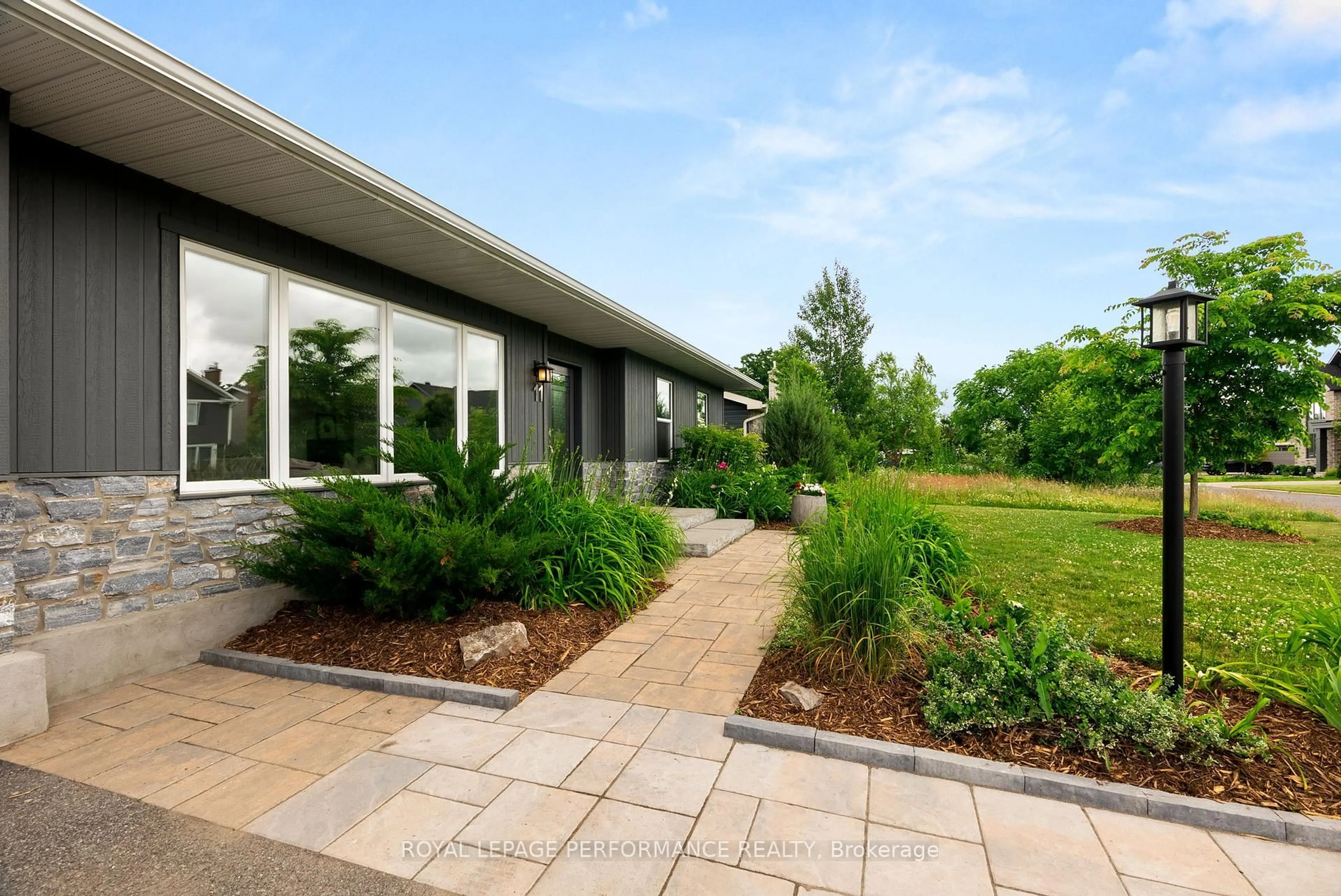 Patio, unknown for 11 Parkland Cres, Ottawa Ontario K2H 5V3