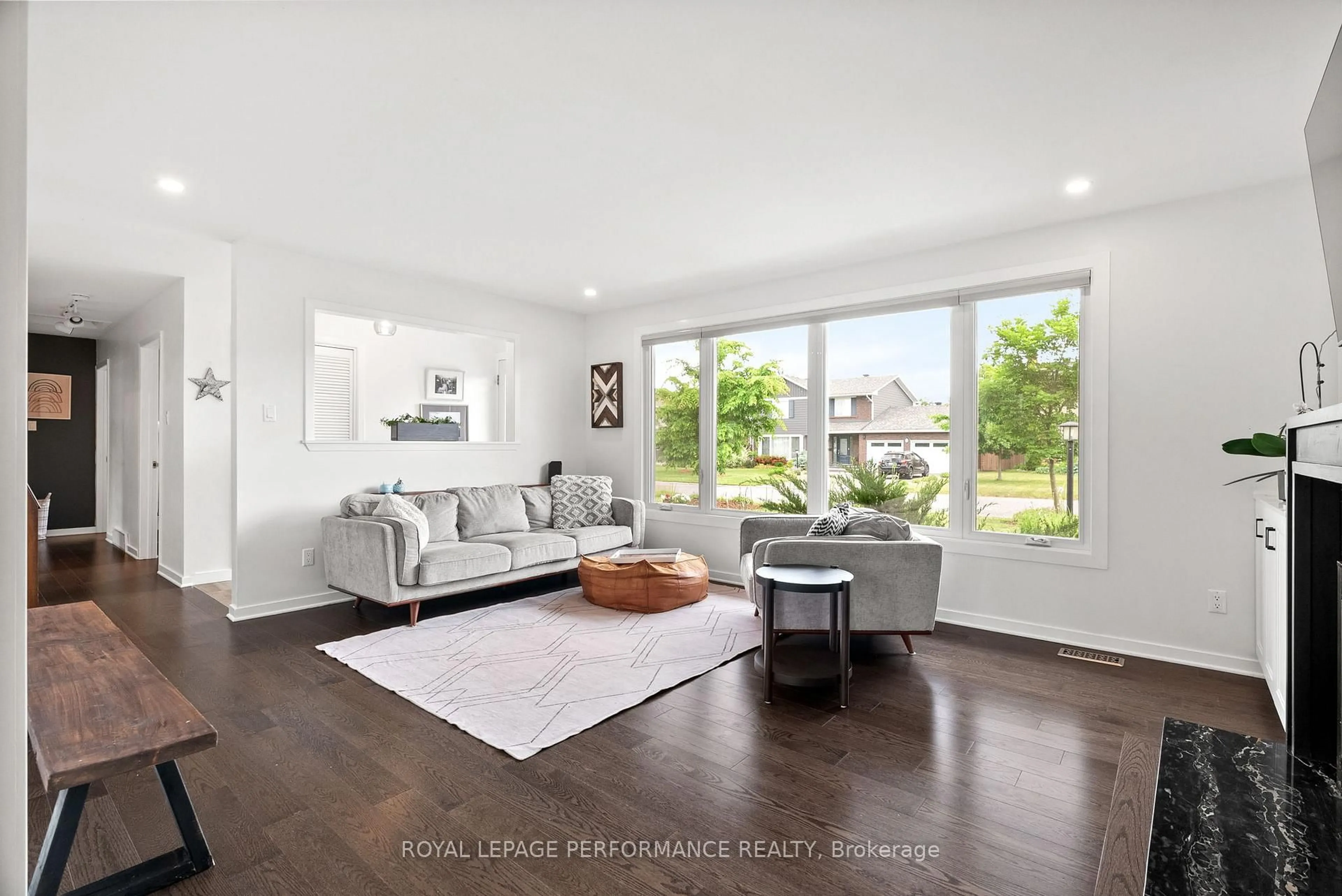 Living room with furniture, unknown for 11 Parkland Cres, Ottawa Ontario K2H 5V3