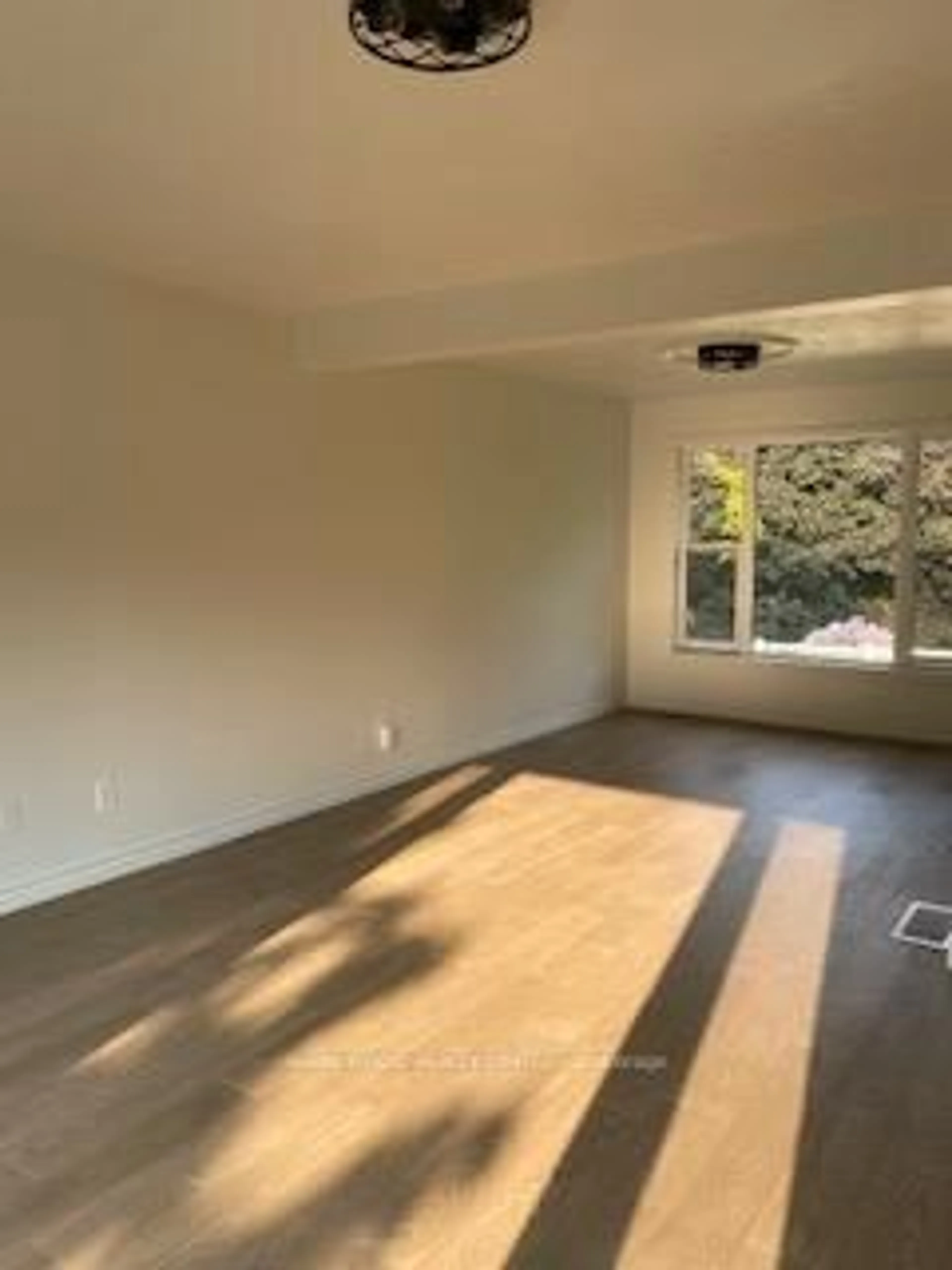 A pic of a room for 887 Nodwell Crt, Saugeen Shores Ontario N0H 2C4