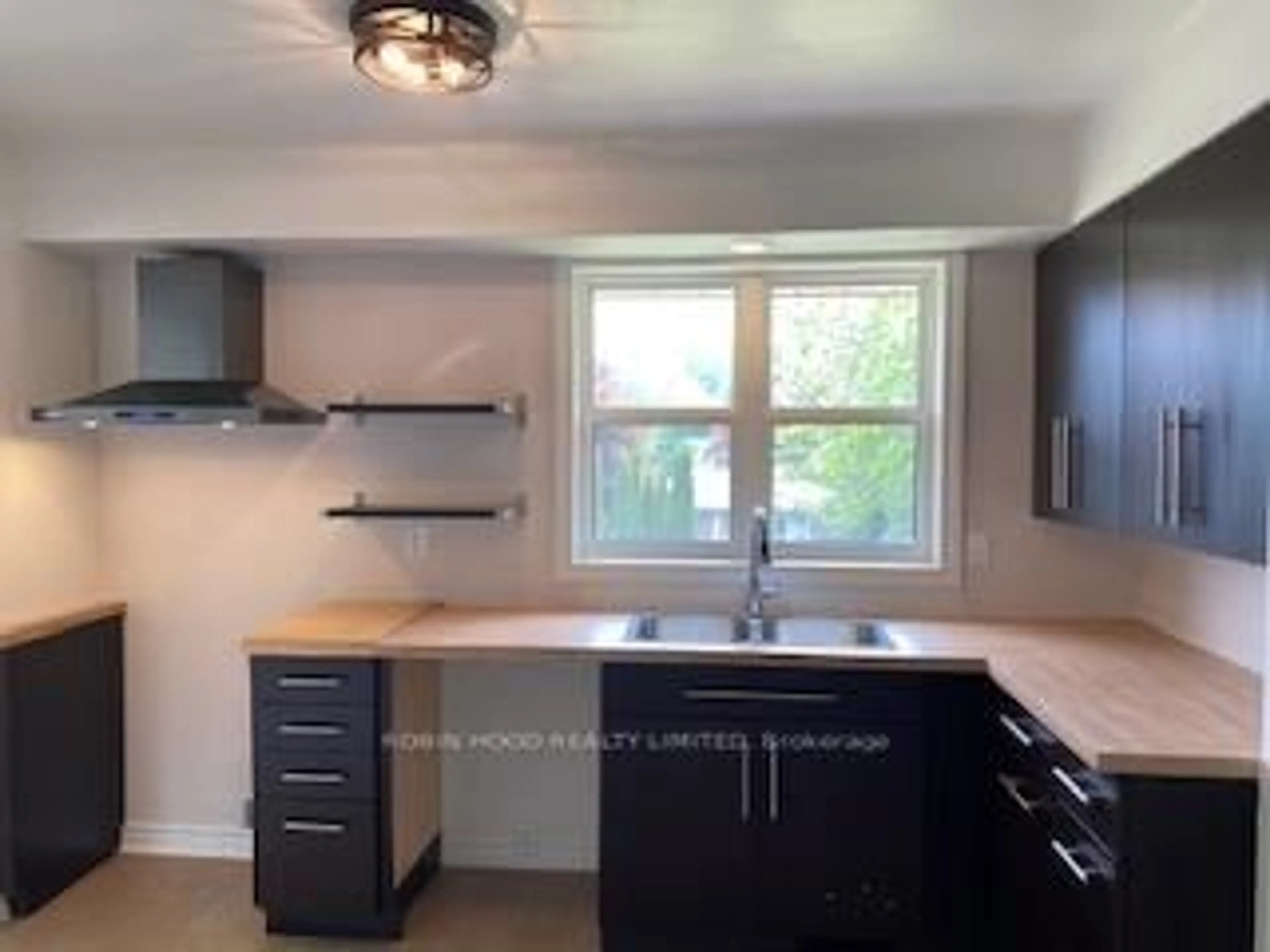 Standard kitchen, unknown for 887 Nodwell Crt, Saugeen Shores Ontario N0H 2C4