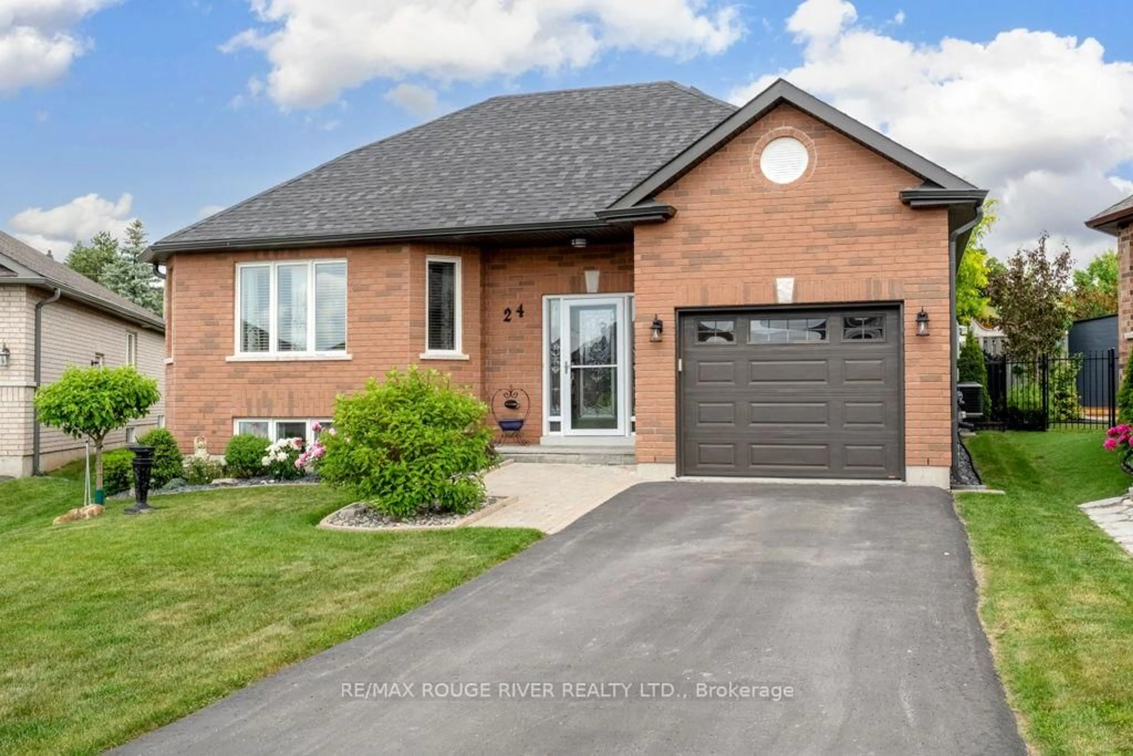 Home with brick exterior material, street for 24 Milner Crt, Kawartha Lakes Ontario K9V 0L2