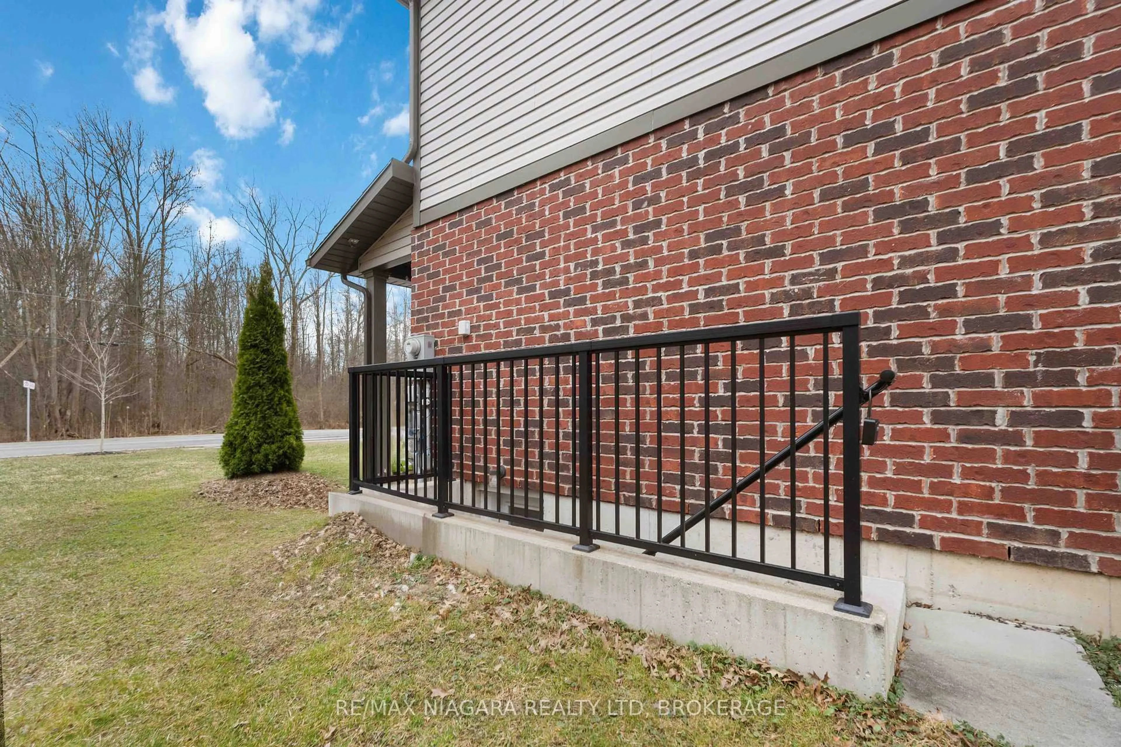 Unknown for 7921 Oldfield Rd, Niagara Falls Ontario L2G 0H8