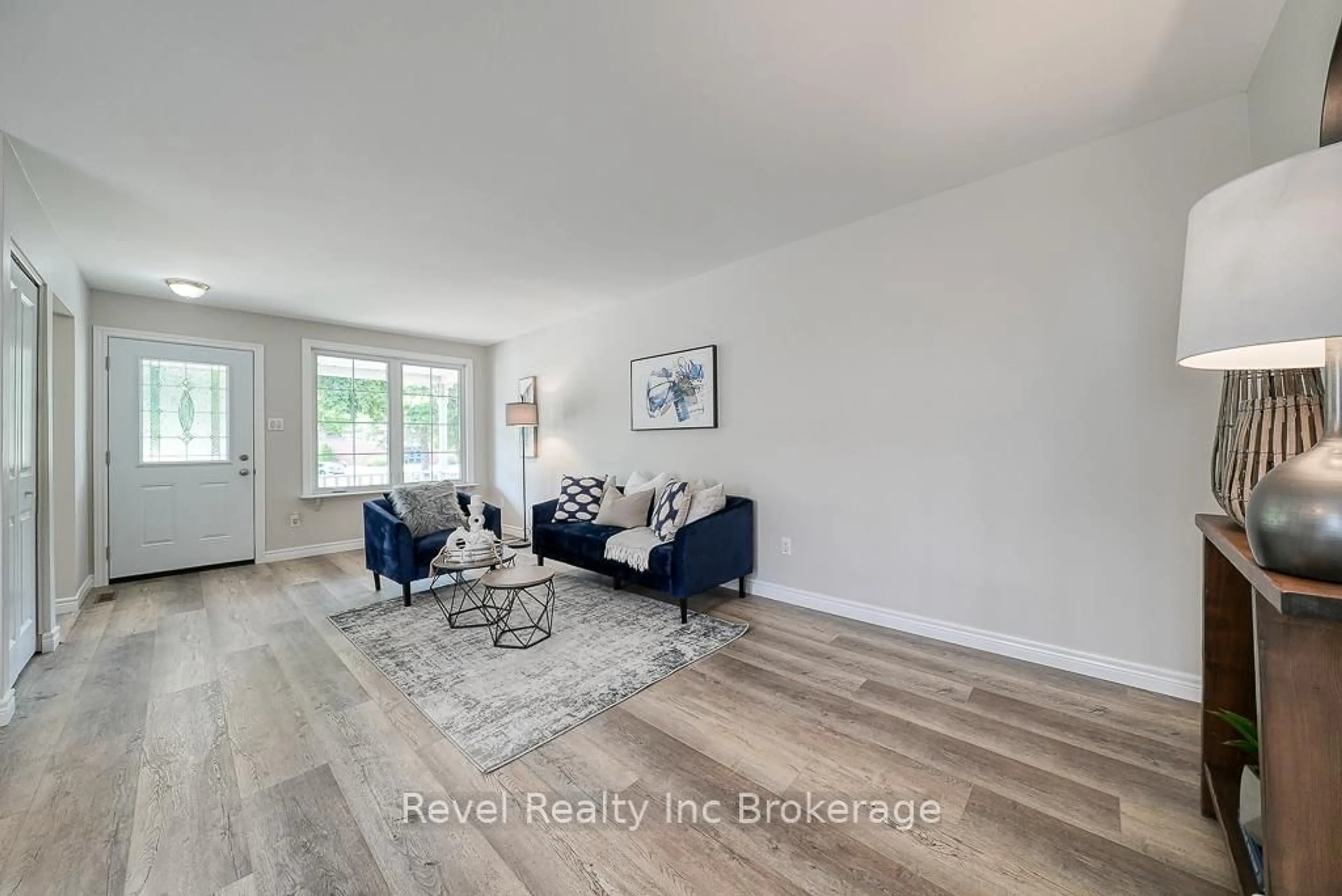 A pic of a room for 751 Classic Dr, London East Ontario N5W 5V8