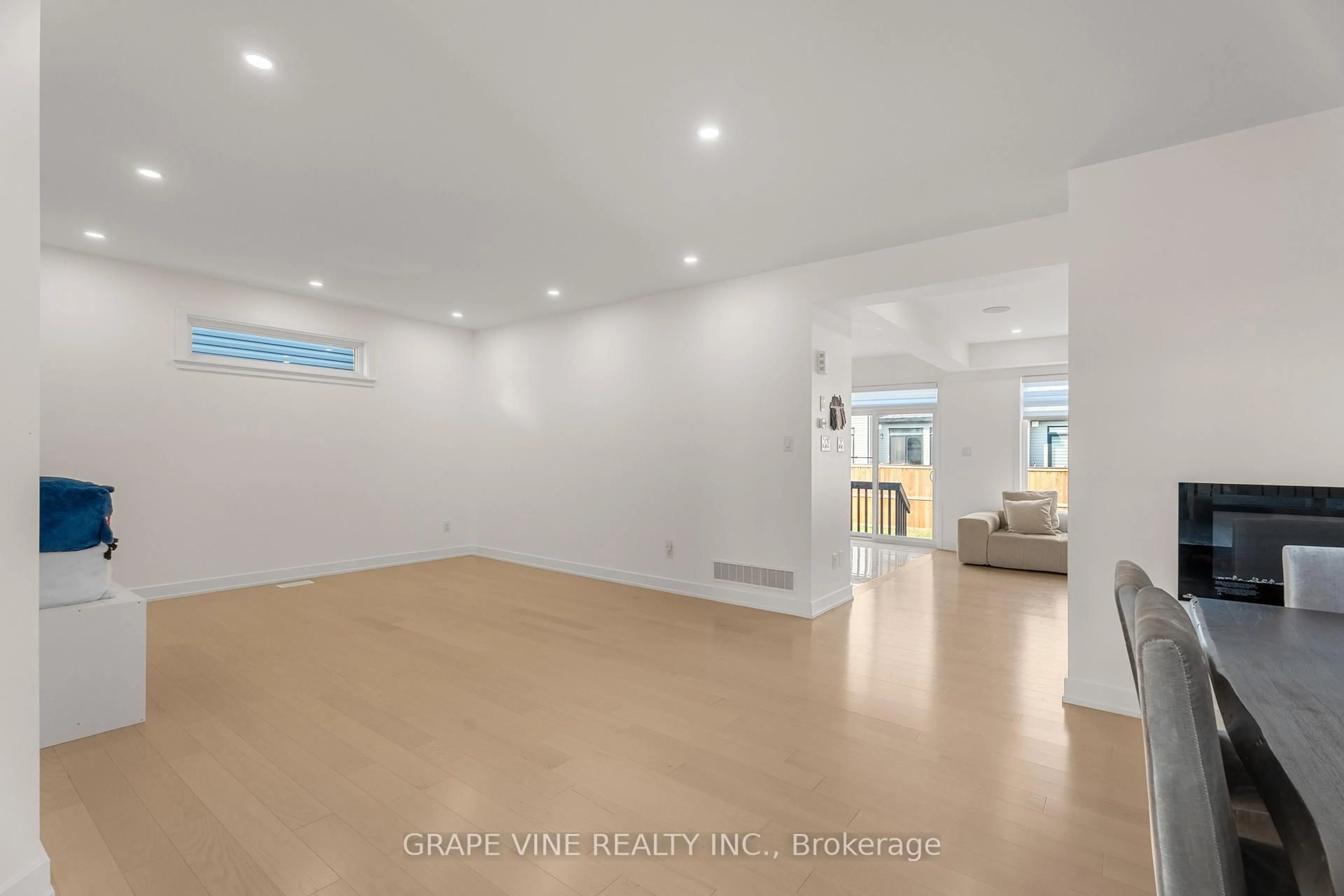 Unknown for 701 Odyssey Way, Ottawa Ontario K1T 0V3