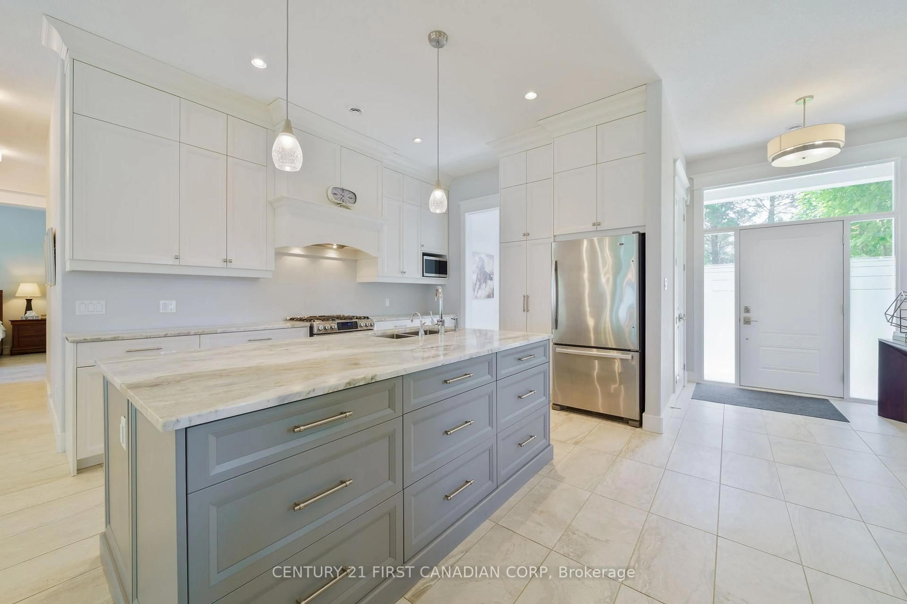 Contemporary kitchen, ceramic/tile floor for 5144 Cedarview Dr, Lambton Shores Ontario N0N 1J0