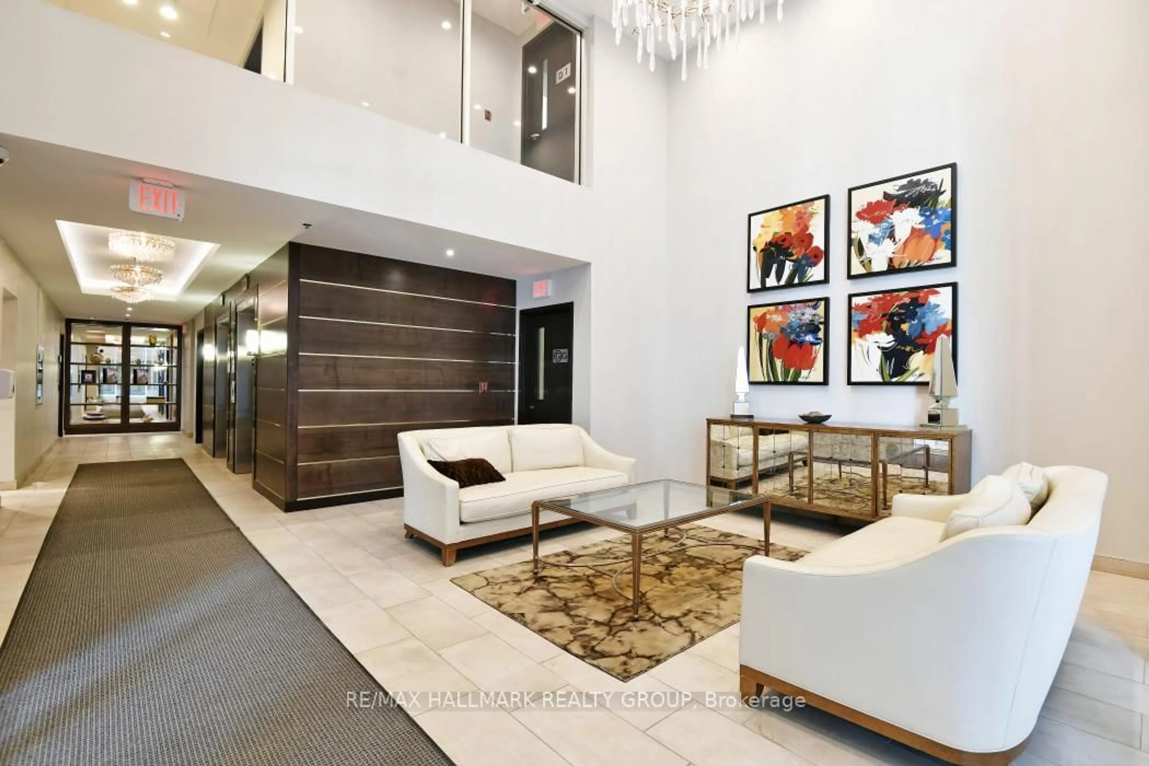 Lobby for 108 Richmond Rd #804, Ottawa Ontario K1Z 0B3