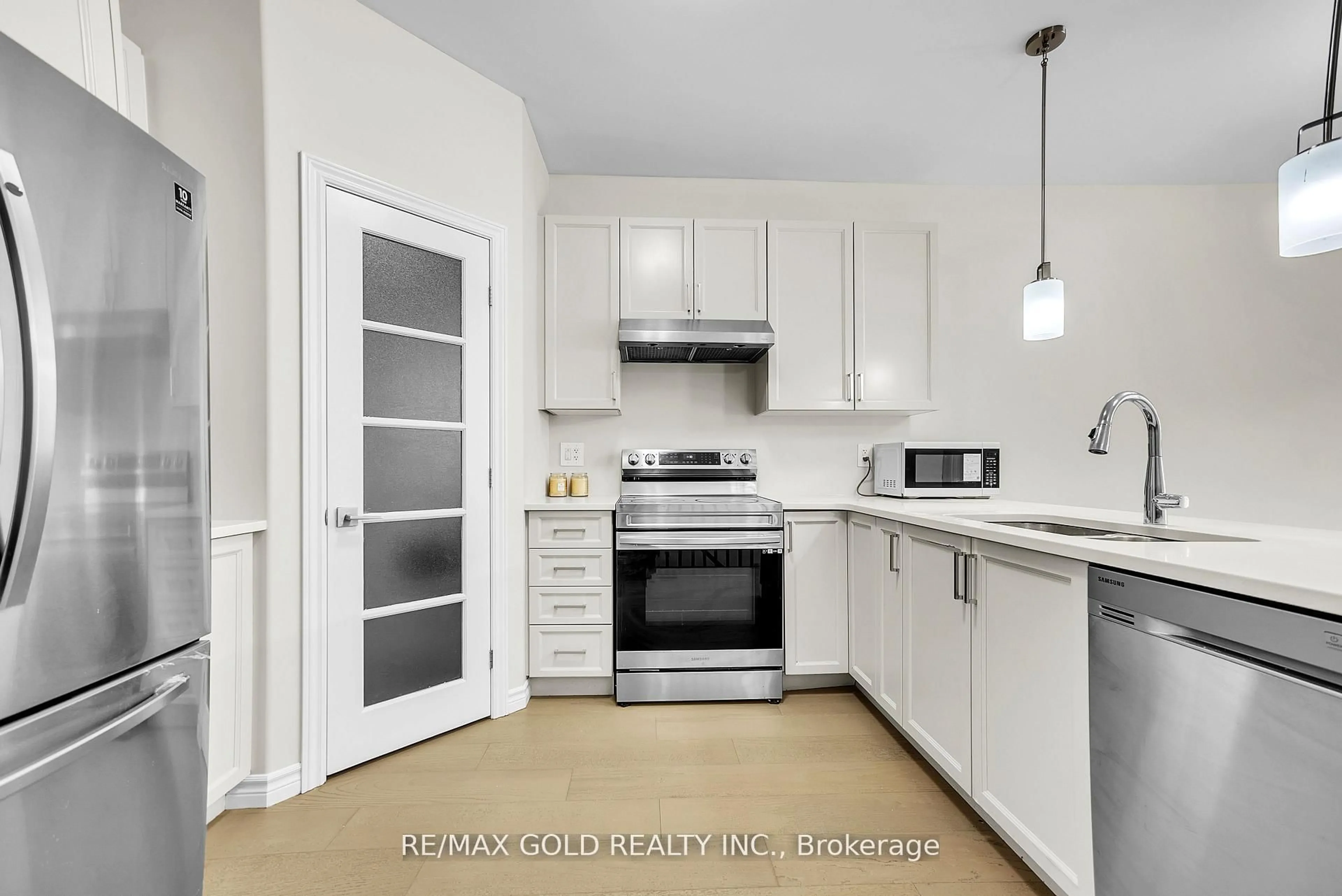 Unknown for 92 Athabaska Dr, Belleville Ontario K8N 0T2