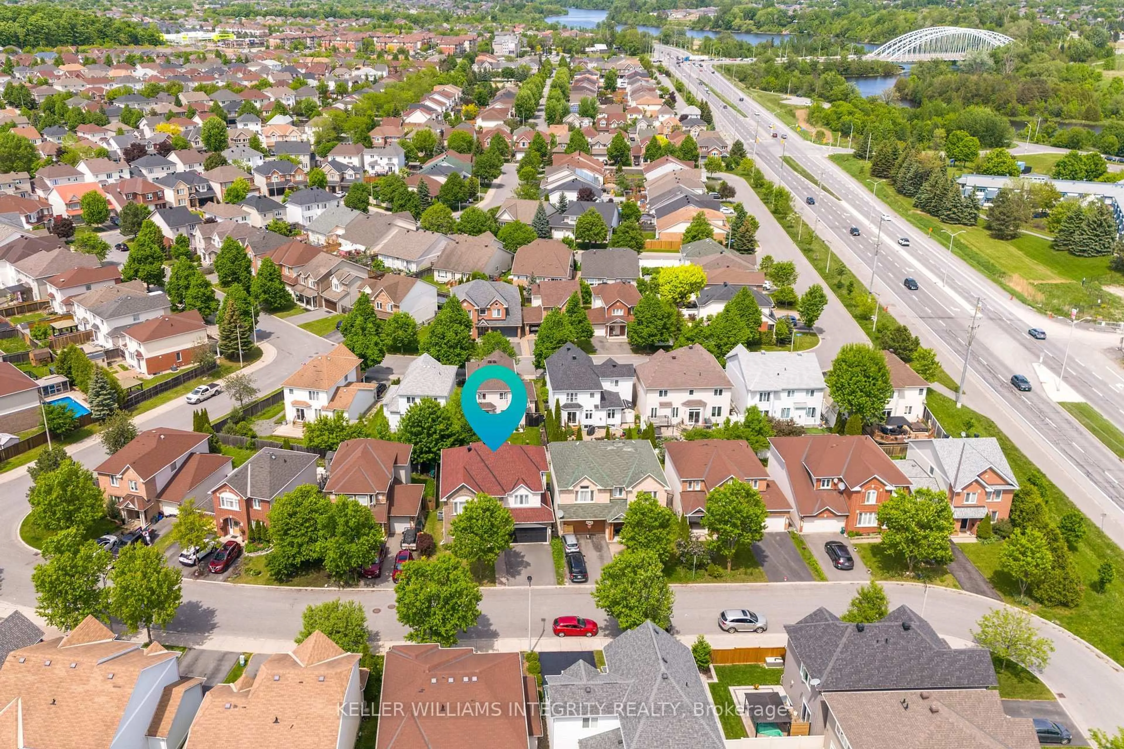 A pic from outside/outdoor area/front of a property/back of a property/a pic from drone, street for 119 Willow Creek Circ, Ottawa Ontario K2G 7A8