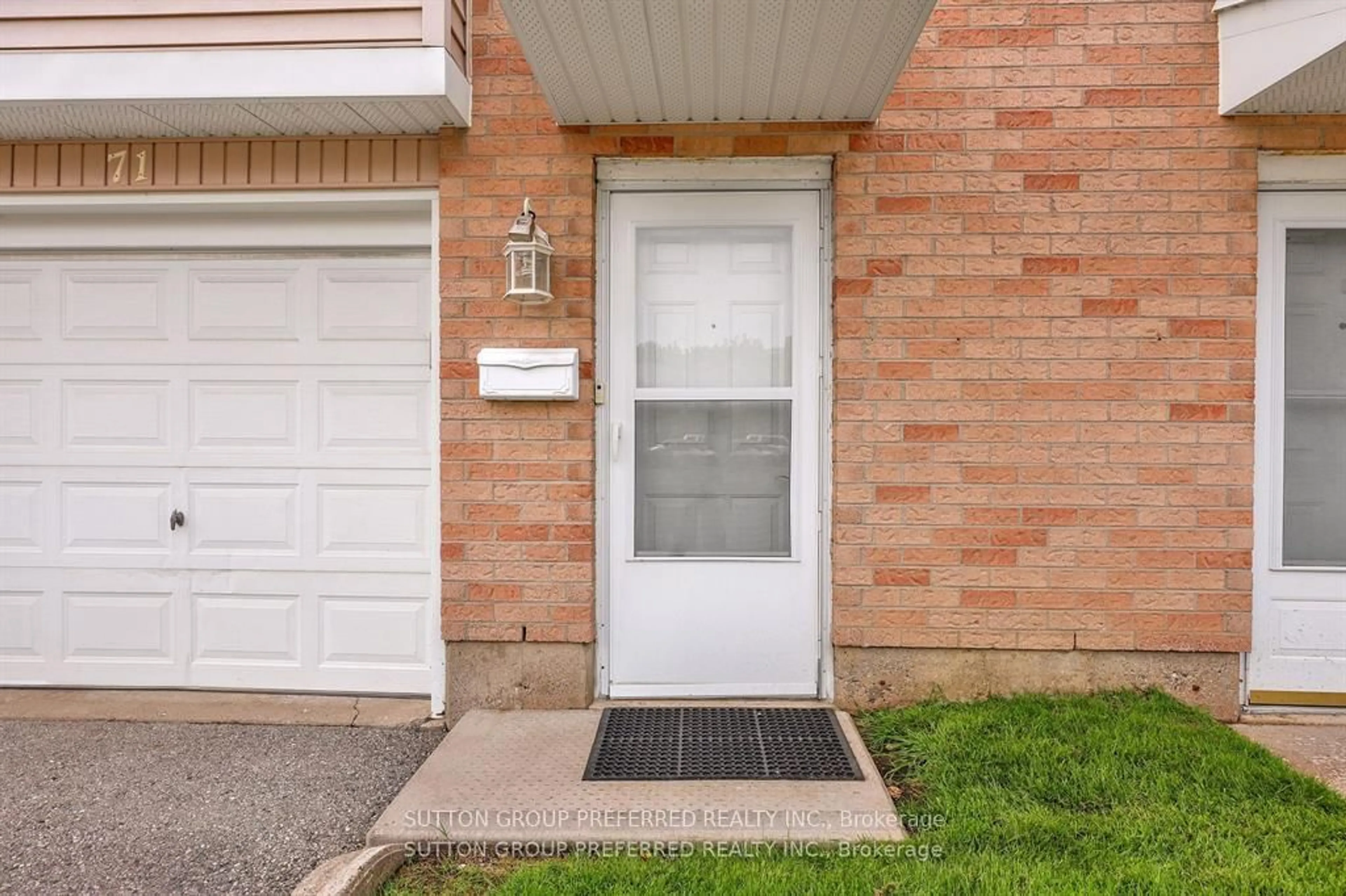 Unknown for 320 Westminster Ave #71, London South Ontario N6C 5H5