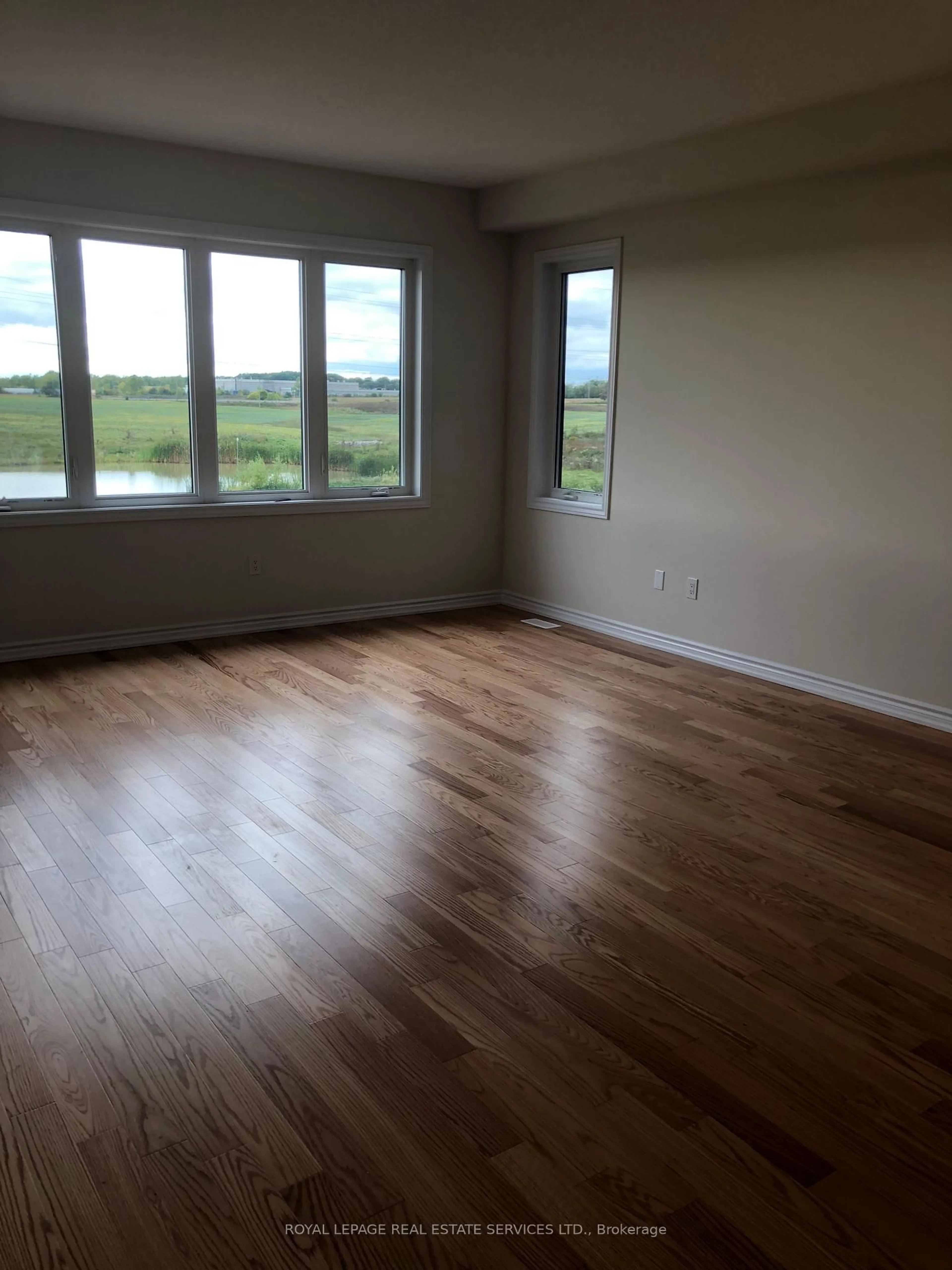 A pic of a room for 96 Explorer Way, Thorold Ontario L2V 0K3