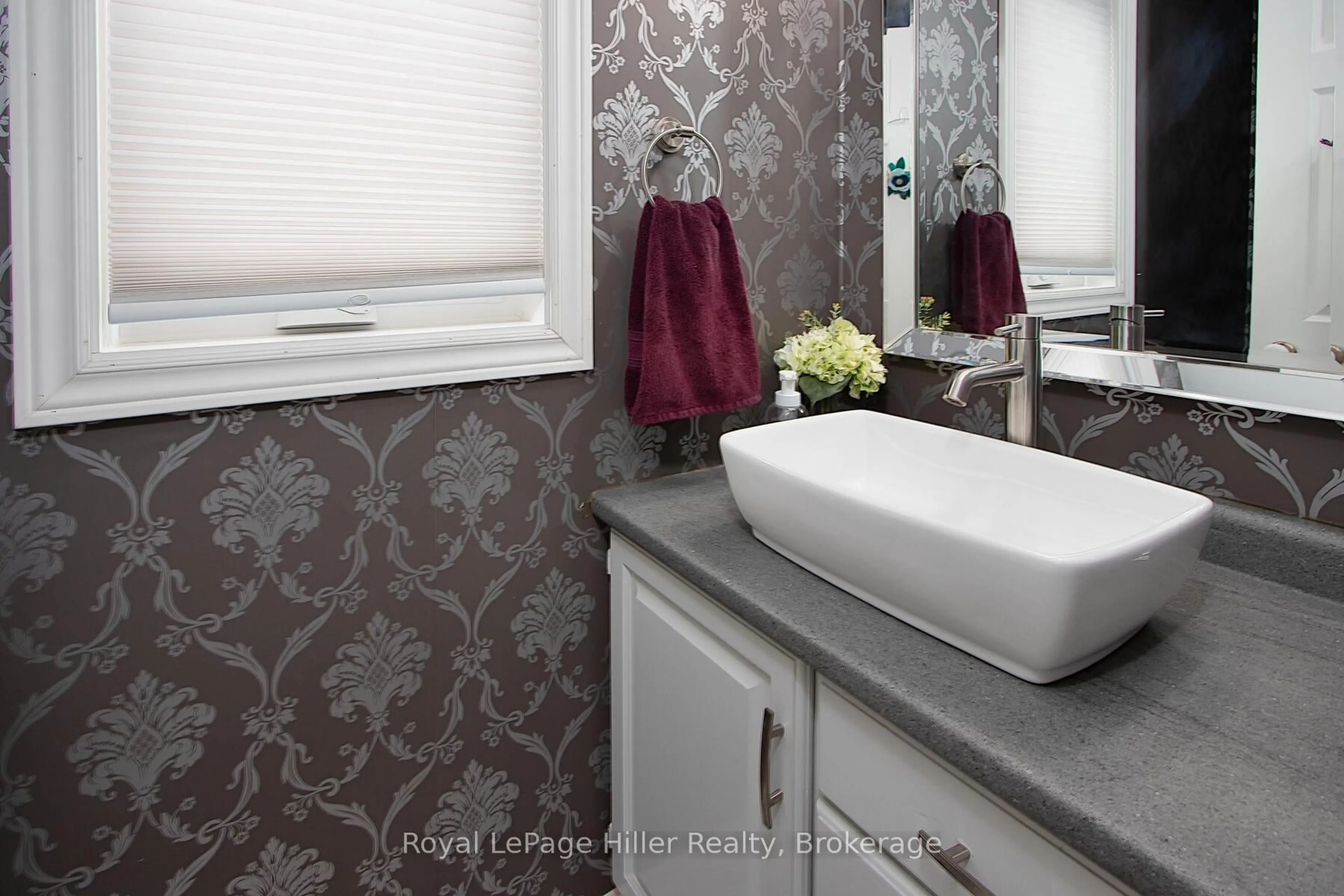 Contemporary bathroom, ceramic/tile floor for 390 Fairview St, Wilmot Ontario N3A 1M2