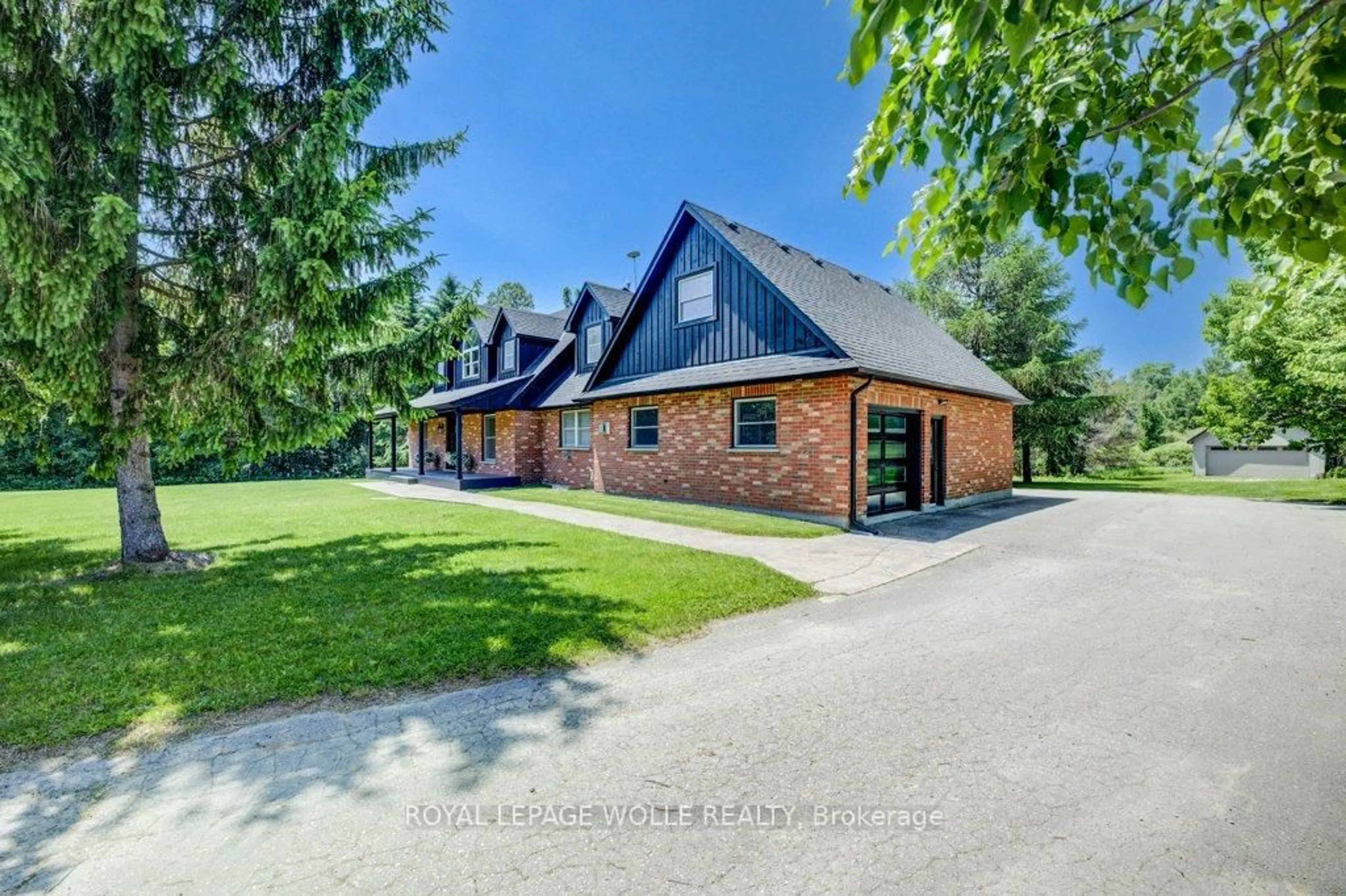 A pic from outside/outdoor area/front of a property/back of a property/a pic from drone, unknown for 8466 Sideroad 30, Centre Wellington Ontario N0B 2K0