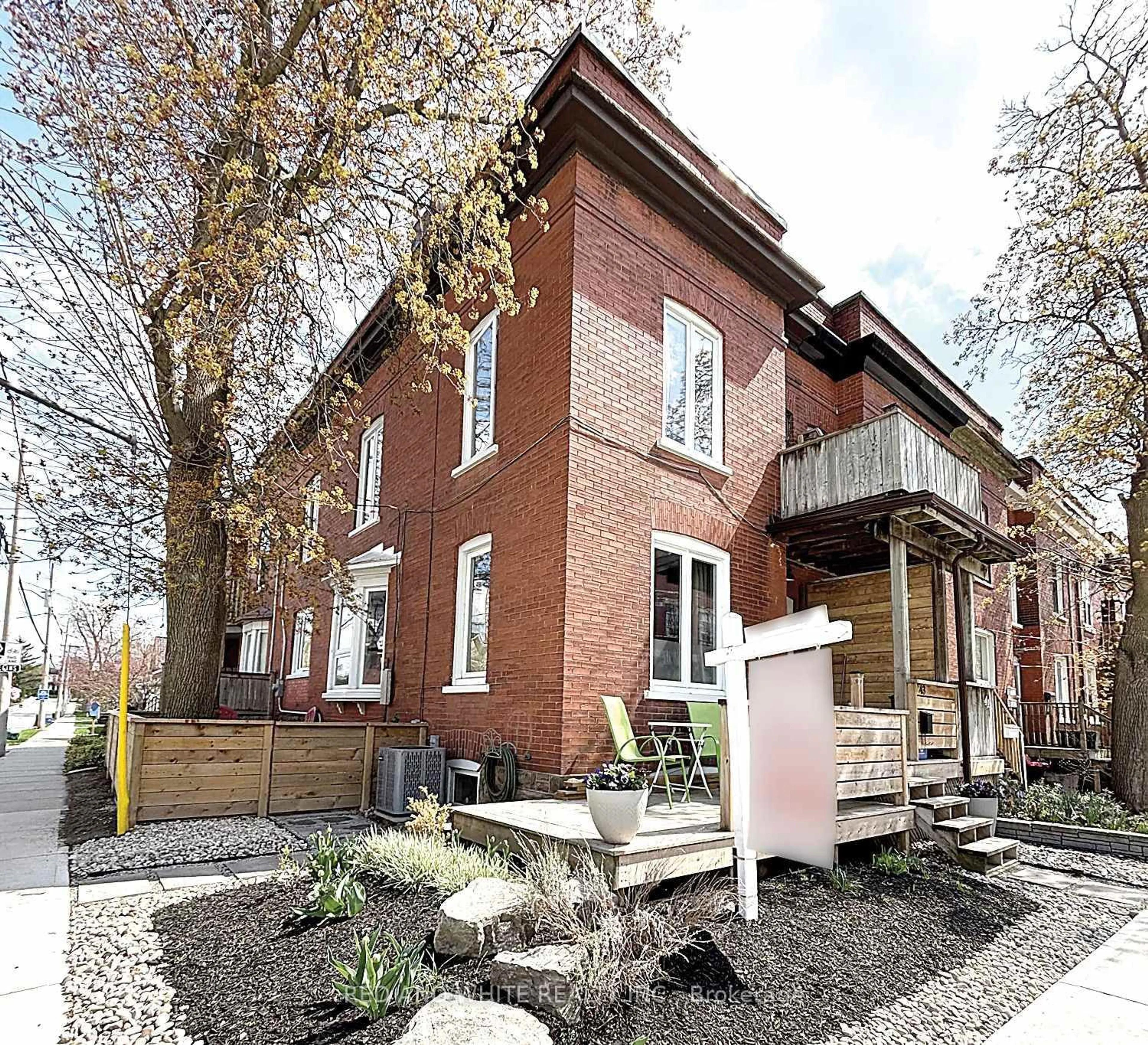 Home with brick exterior material, street for 43 Cedar St, Kitchener Ontario N2H 2W7