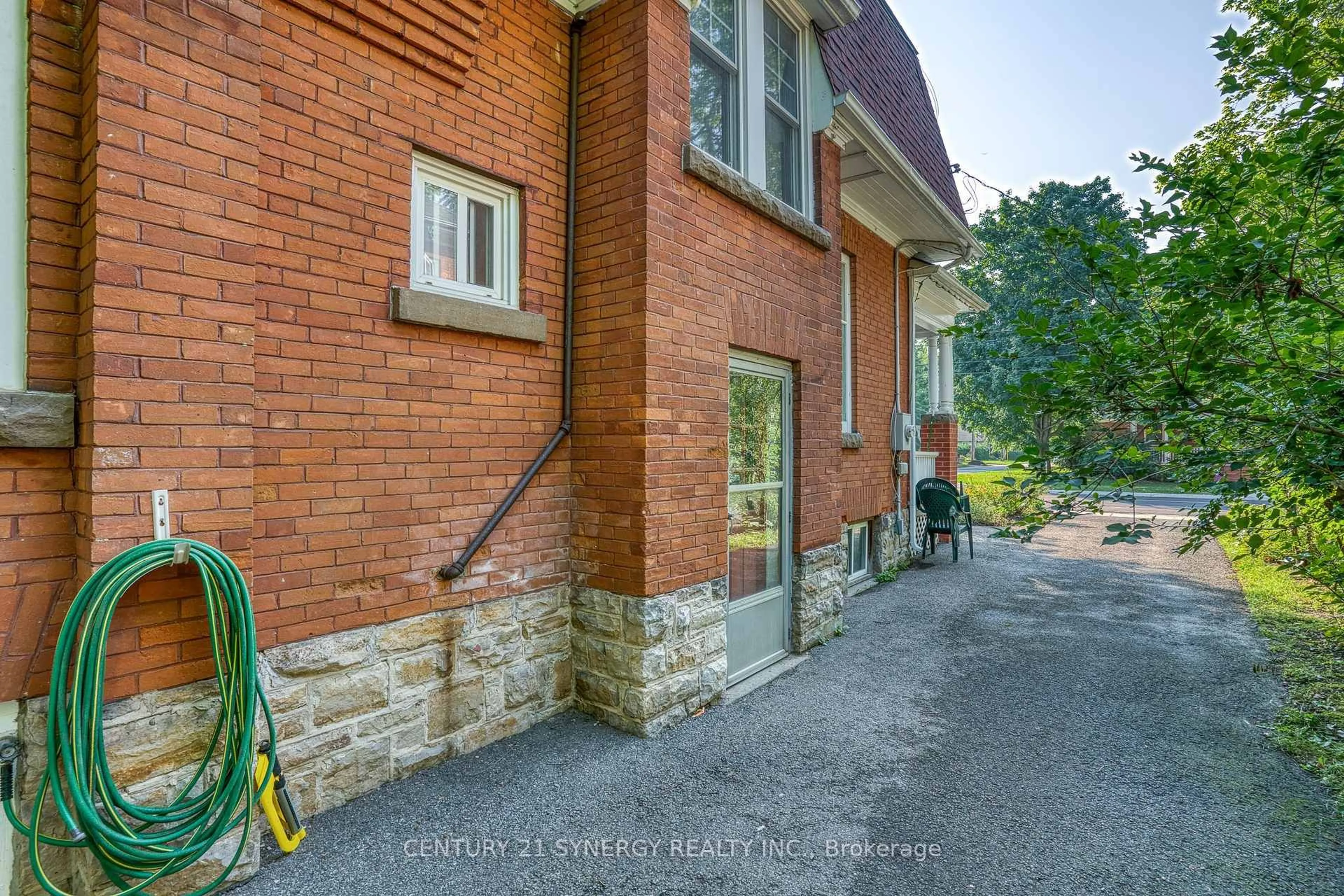 Unknown for 19 MARY St, Perth Ontario K7H 2X1
