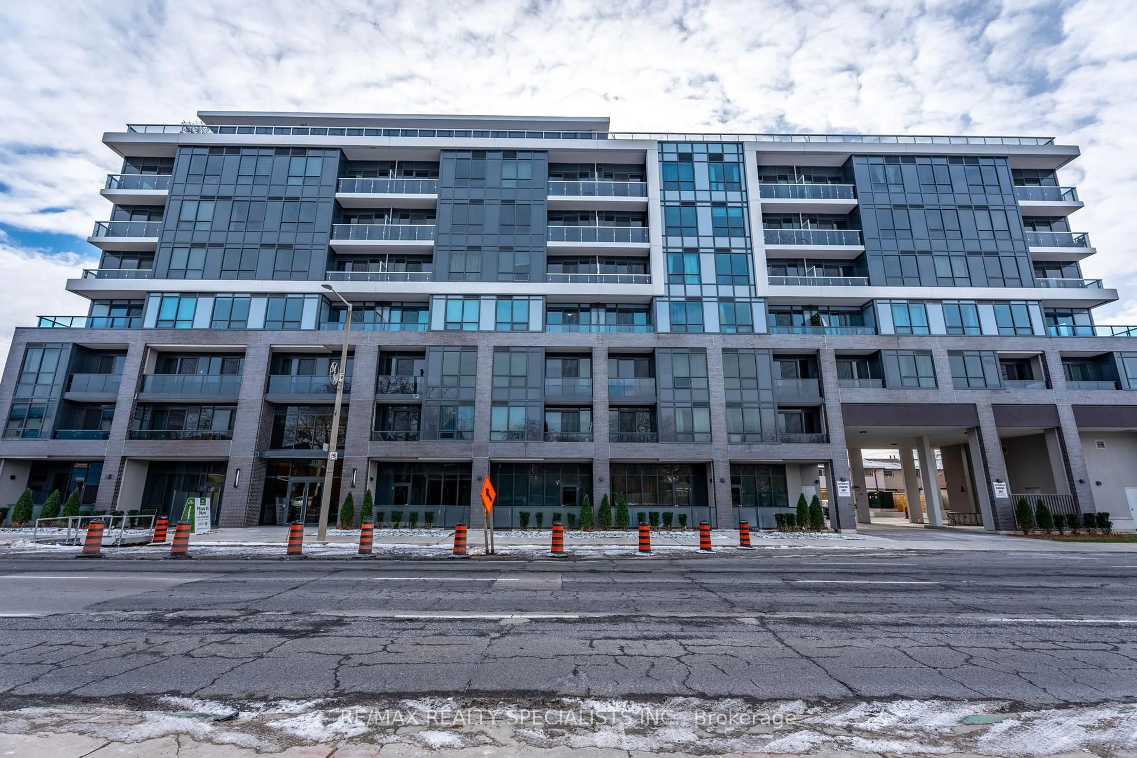 Unknown for 415 Main St #104, Hamilton Ontario L8P 0C9