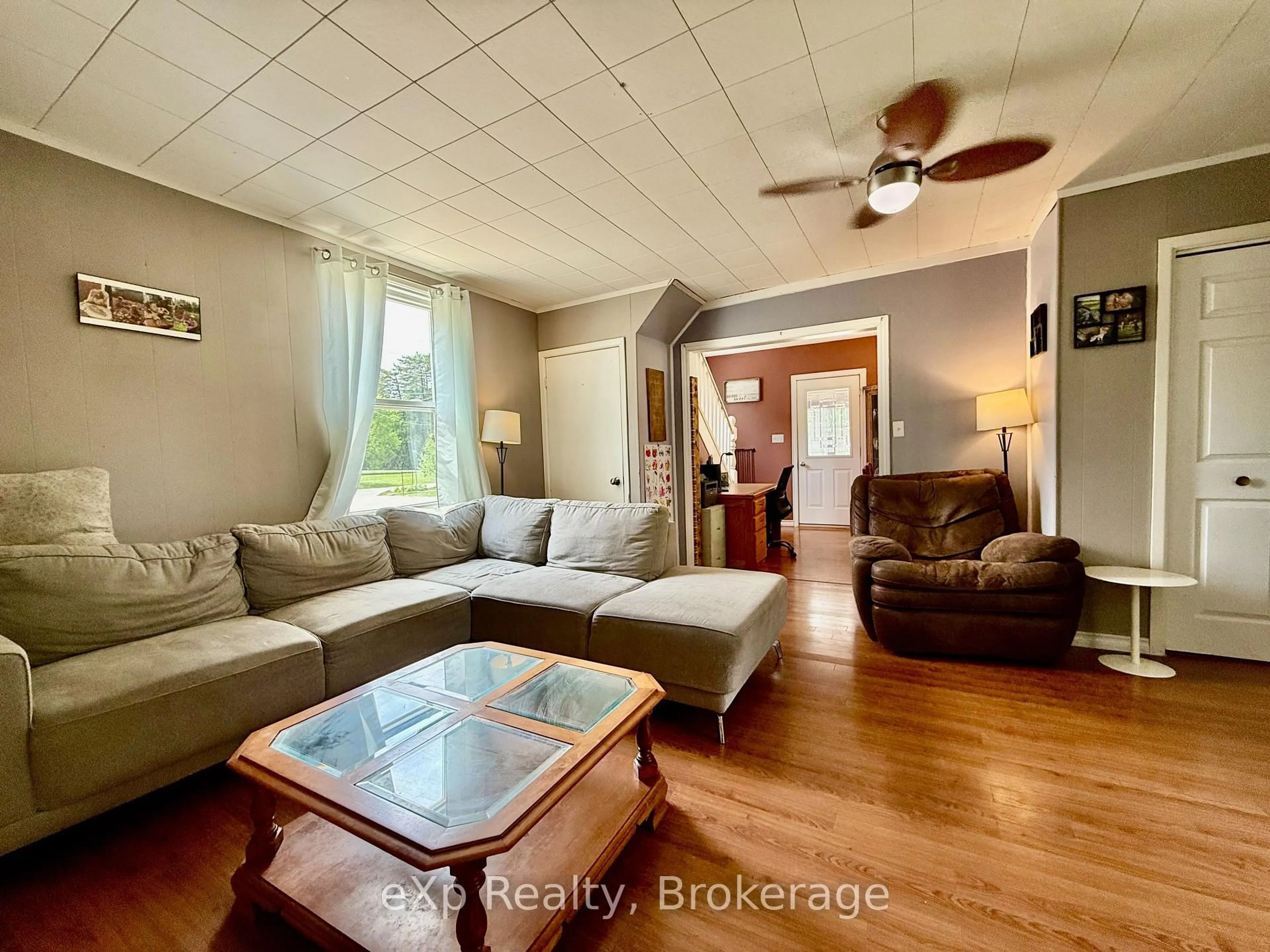 Living room with furniture, unknown for 759 8th A Ave, Hanover Ontario N4N 2L9