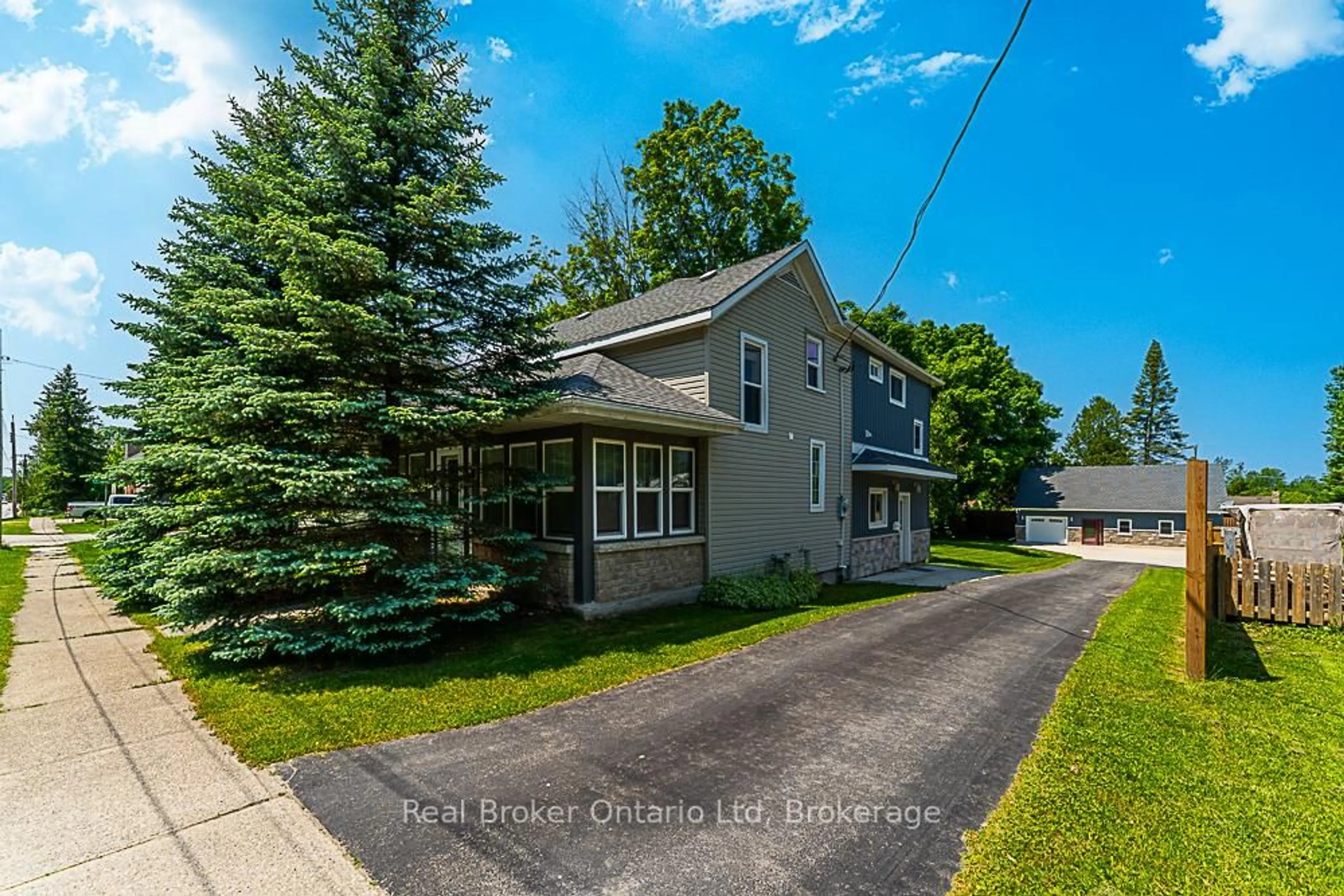 A pic from outside/outdoor area/front of a property/back of a property/a pic from drone, street for 144 Loucks Lane, Chatsworth Ontario N0H 1G0