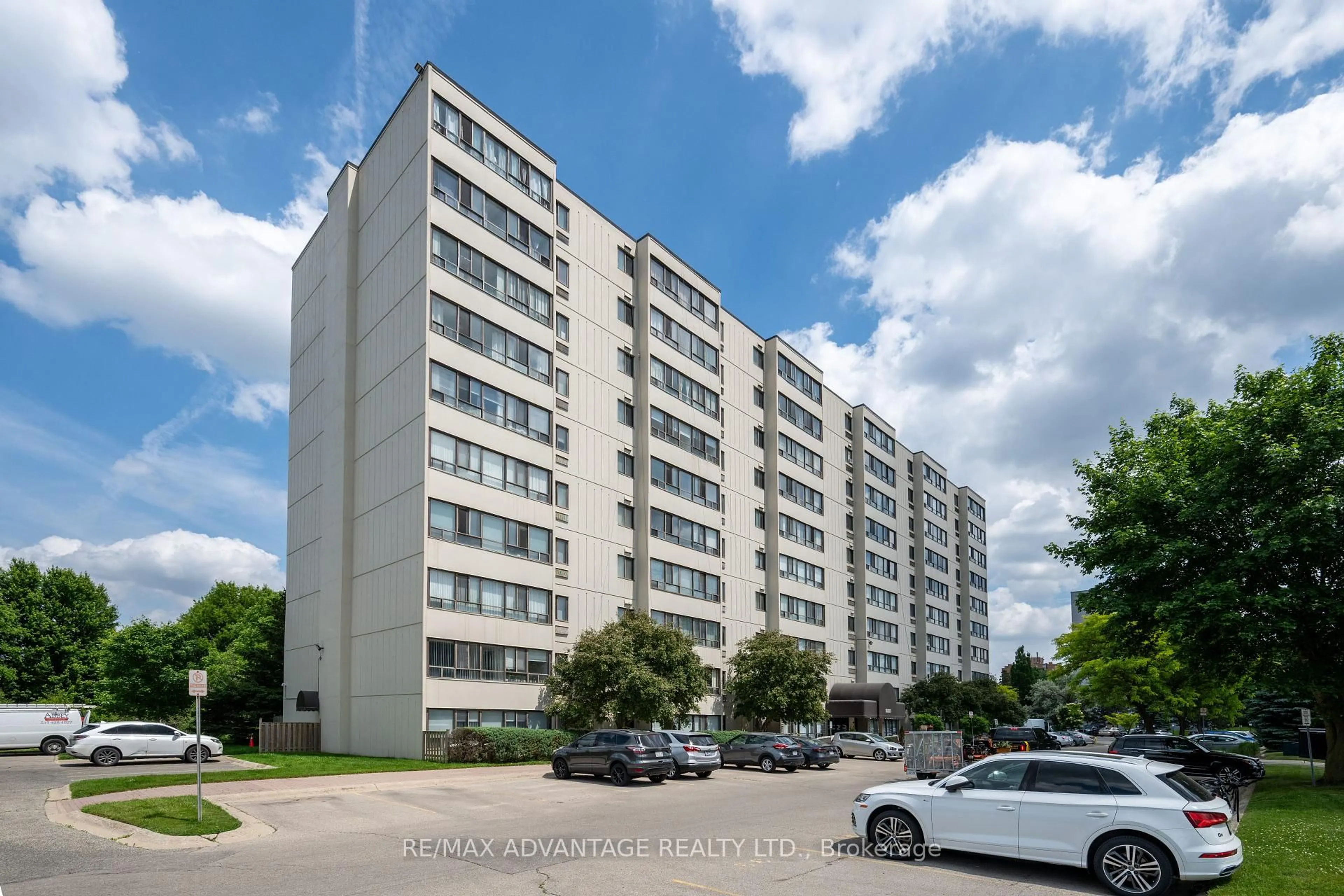 A pic from outside/outdoor area/front of a property/back of a property/a pic from drone, street for 1600 Adelaide St #805, London North Ontario N5X 3H6