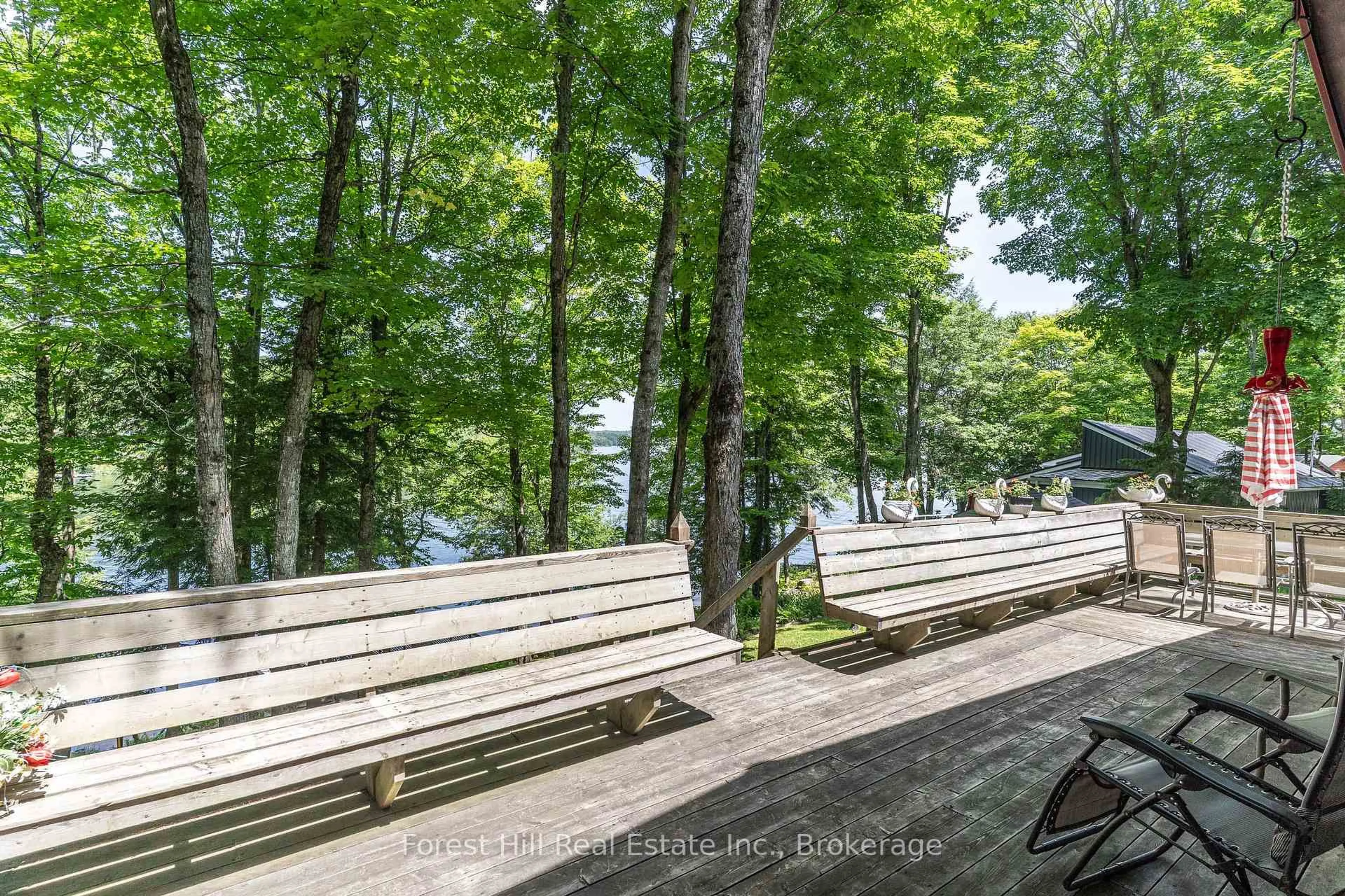 Patio, forest/trees view for 116 Vernon Shores Blv Blvd, Huntsville Ontario P1H 2J2