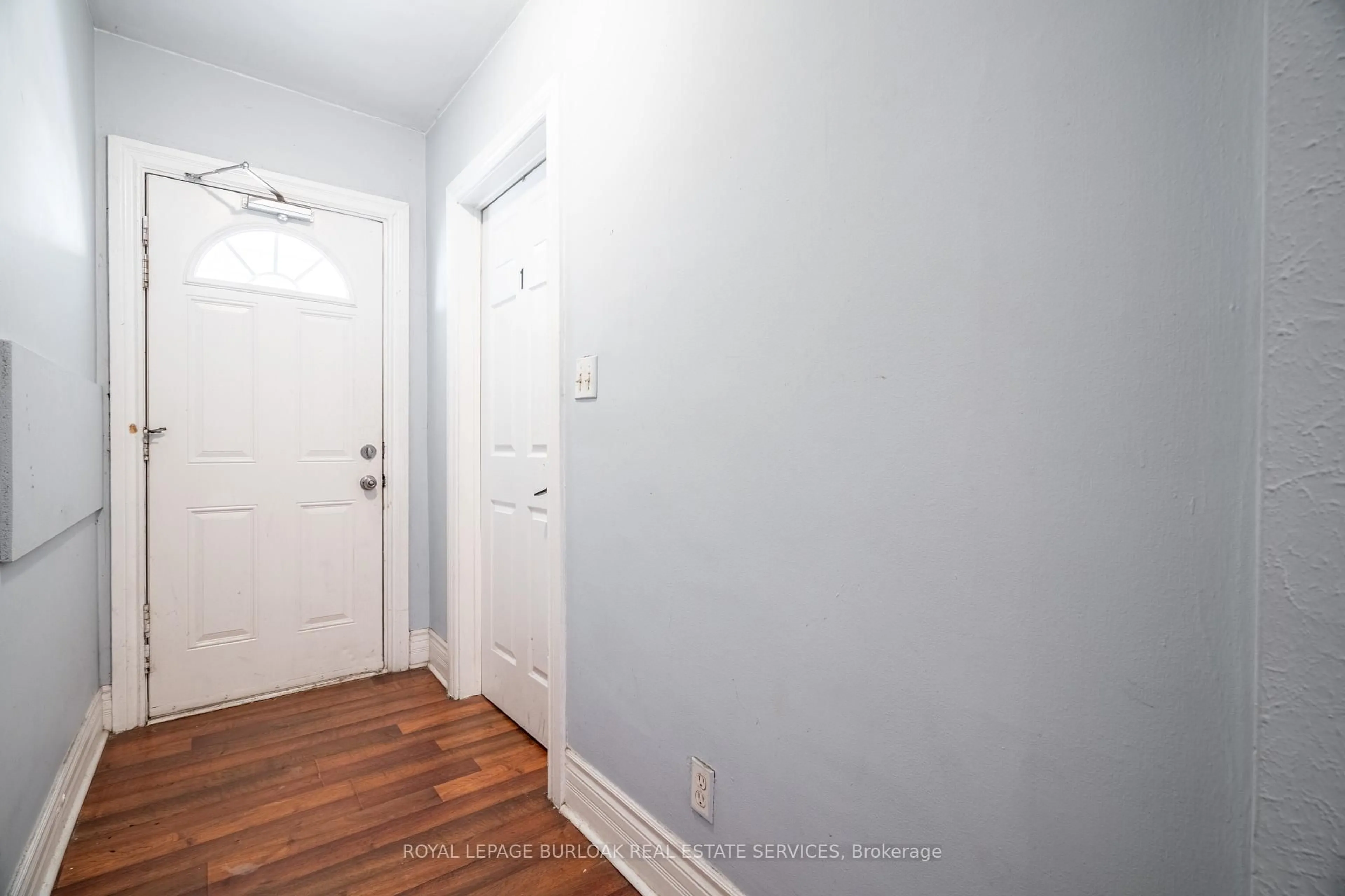 Indoor entryway for 241 West 5th St, Hamilton Ontario L9C 3N8